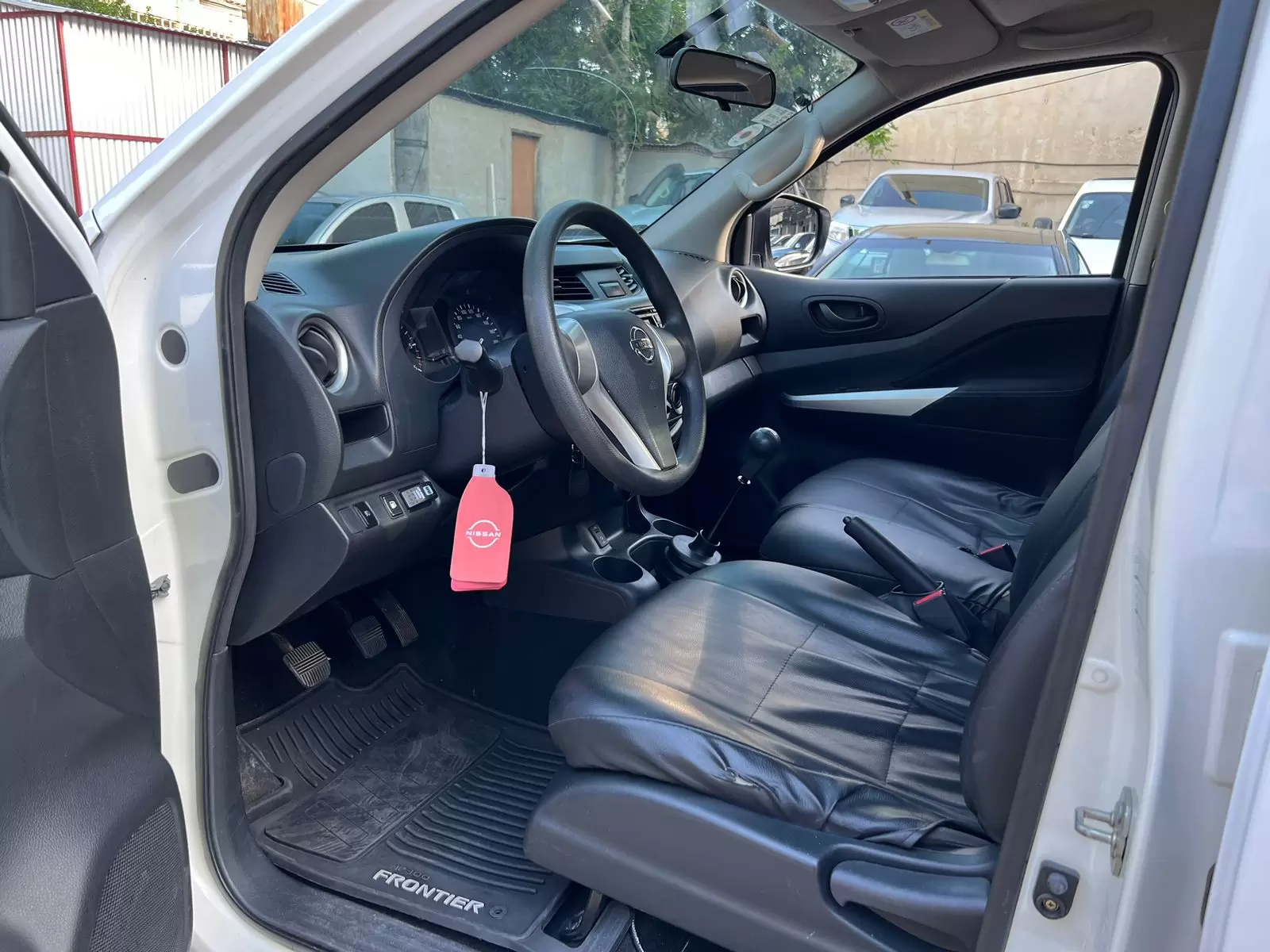 Nissan Frontier NP300 4×4 2018 en Globalmotors: Robusta y versátil. - Imagen 9