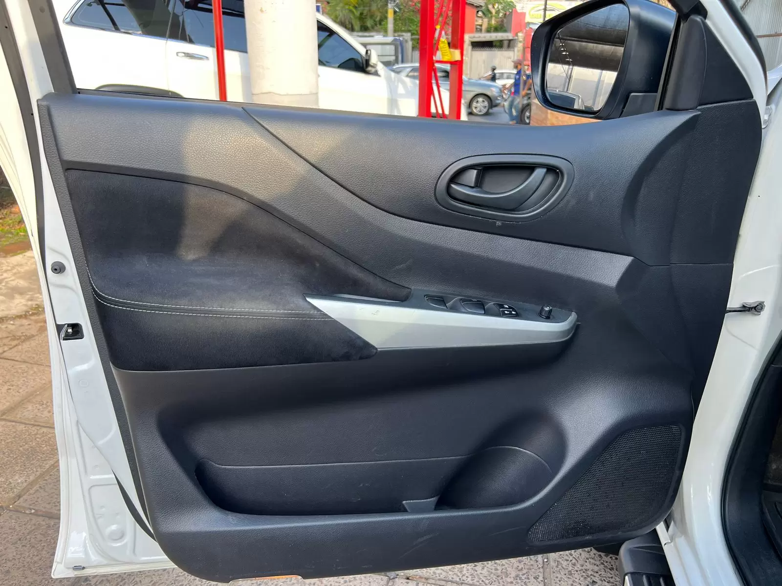 Nissan Frontier NP300 4×4 2018 en Globalmotors: Robusta y versátil. - Imagen 10