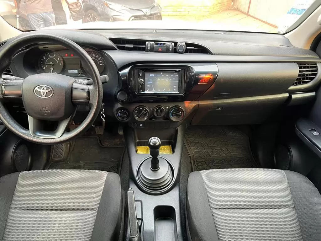Toyota Hilux 4×4 2017 en Globalmotors: Potente y confiable camioneta todoterreno - Imagen 10