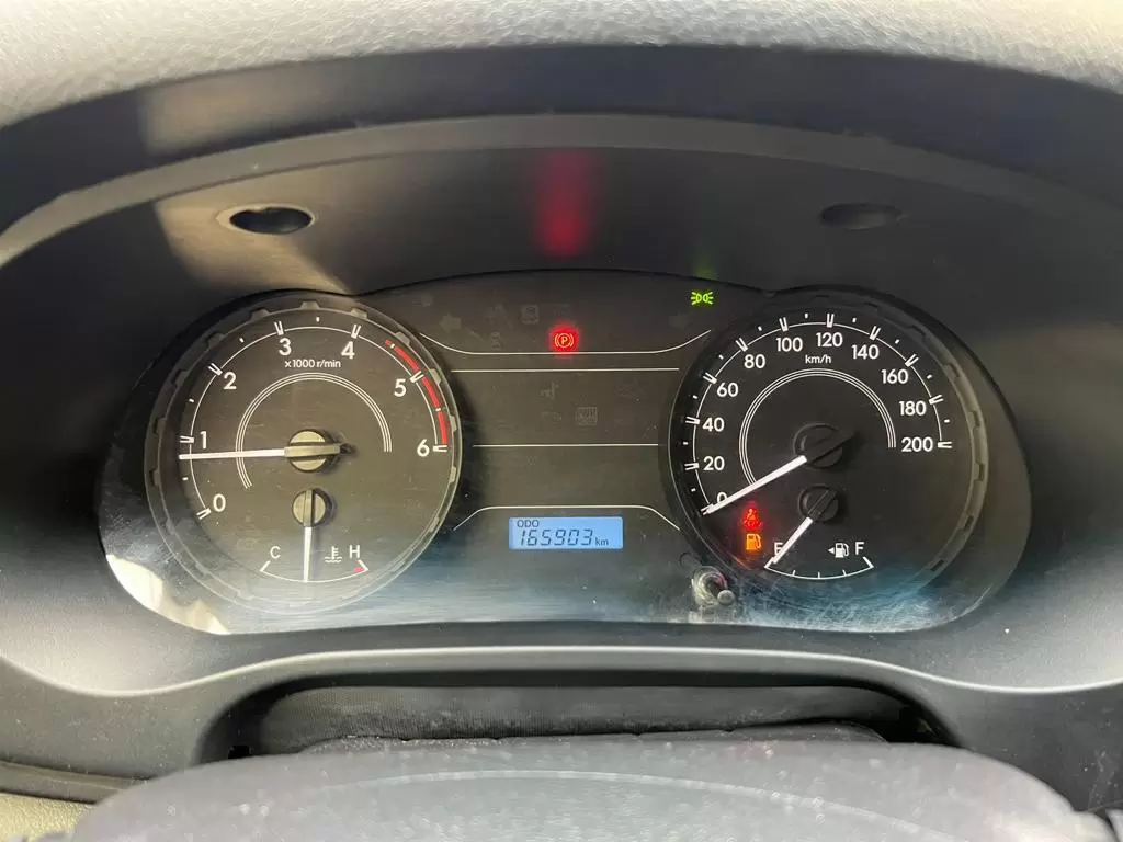 Toyota Hilux 4×4 2017 en Globalmotors: Potente y confiable camioneta todoterreno - Imagen 12