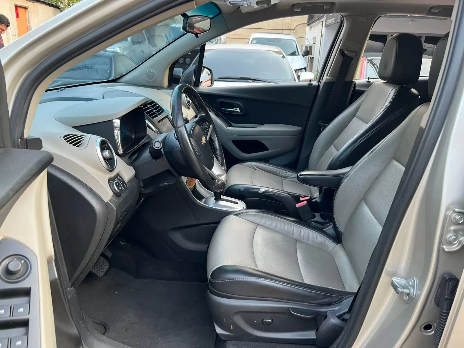 Chevrolet Tracker LTZ 2016 en Globalmotors: Compacto, versátil y potente SUV. - Imagen 8