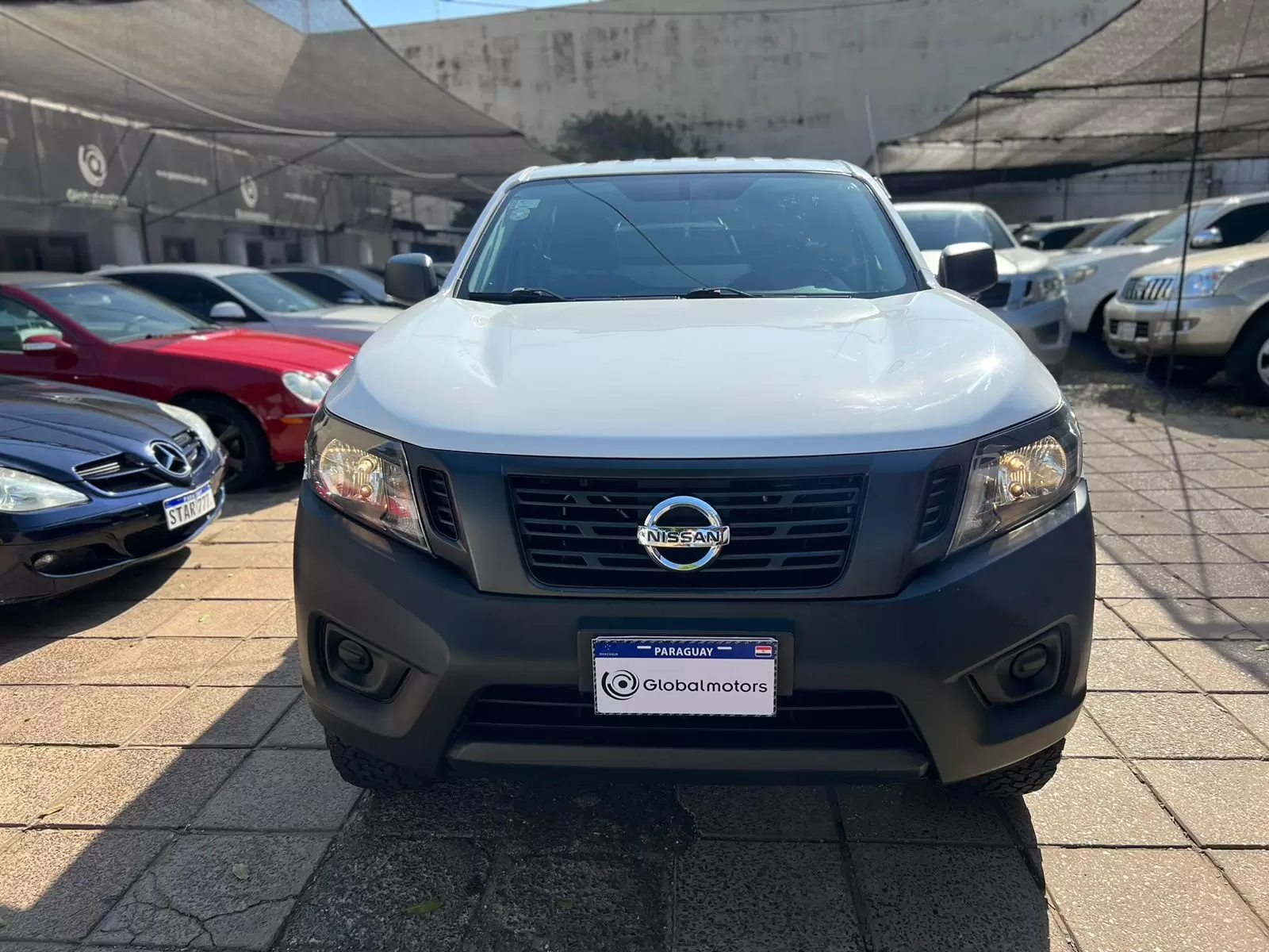 Nissan NP300 Cabina Simple 4x2 2018 en Globalmotors, Asunción. - Imagen 2