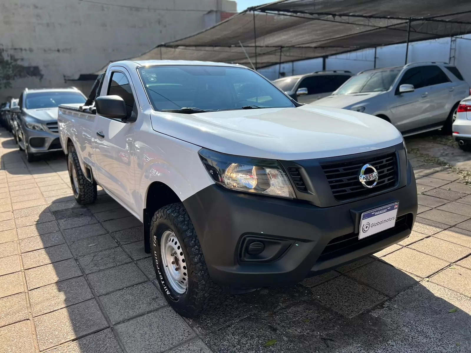 Nissan NP300 Cabina Simple 4x2 2018 en Globalmotors, Asunción. - Imagen 3