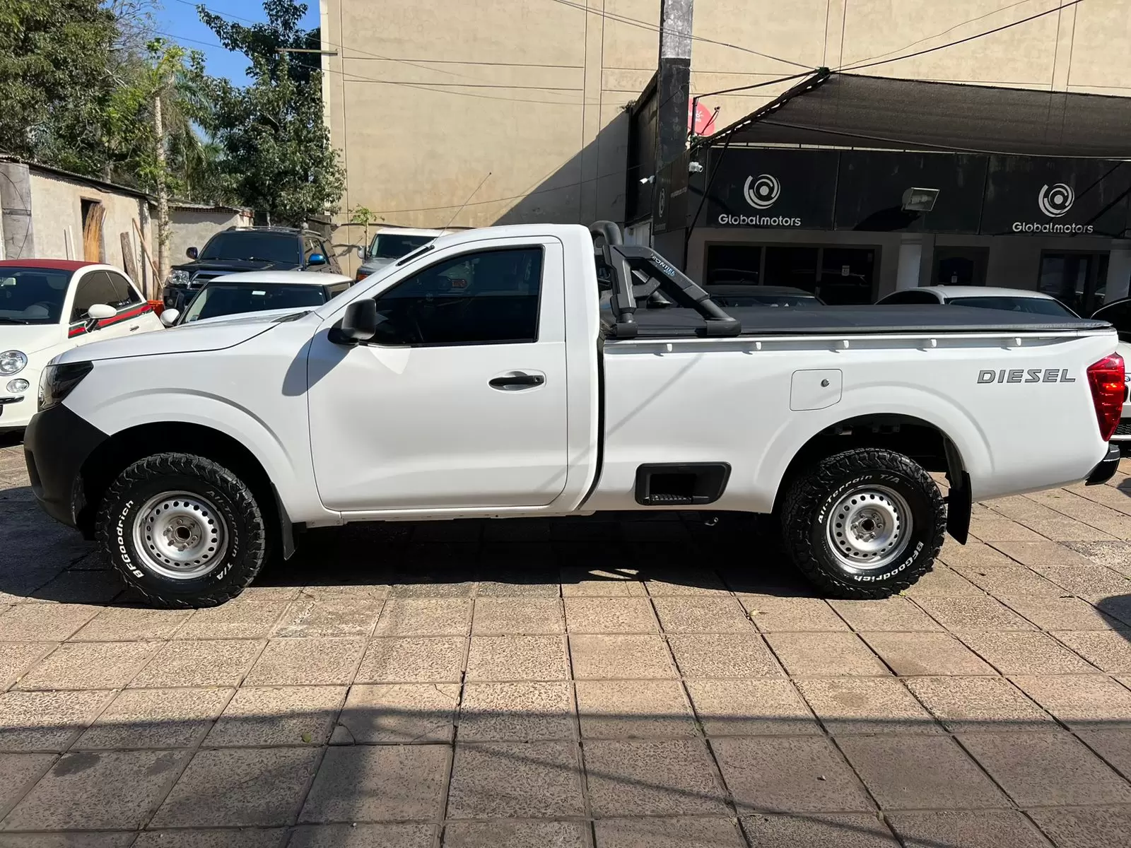 Nissan NP300 Cabina Simple 4x2 2018 en Globalmotors, Asunción. - Imagen 4