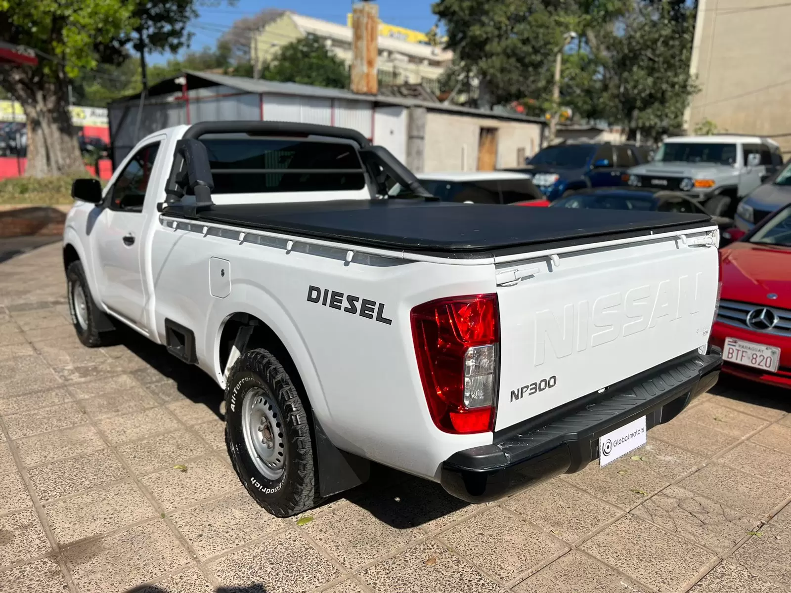 Nissan NP300 Cabina Simple 4x2 2018 en Globalmotors, Asunción. - Imagen 5