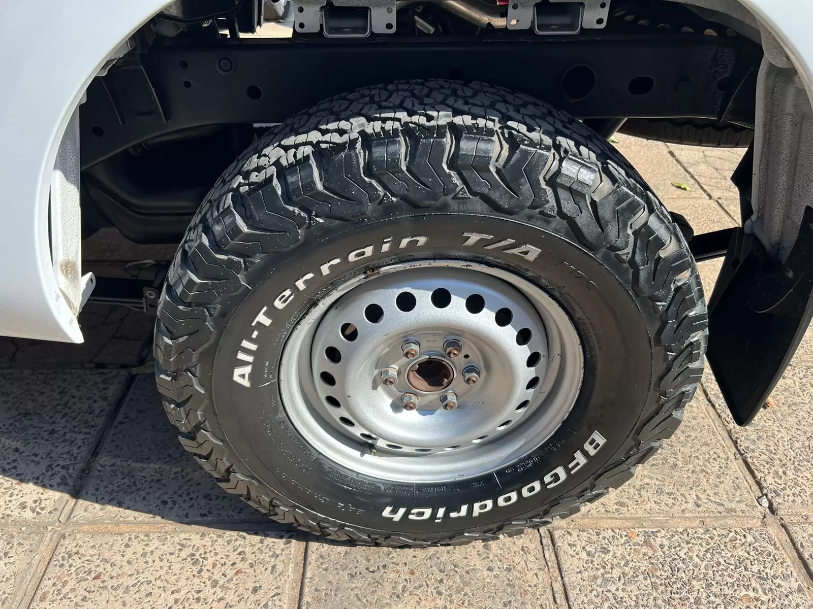 Nissan NP300 Cabina Simple 4x2 2018 en Globalmotors, Asunción. - Imagen 16