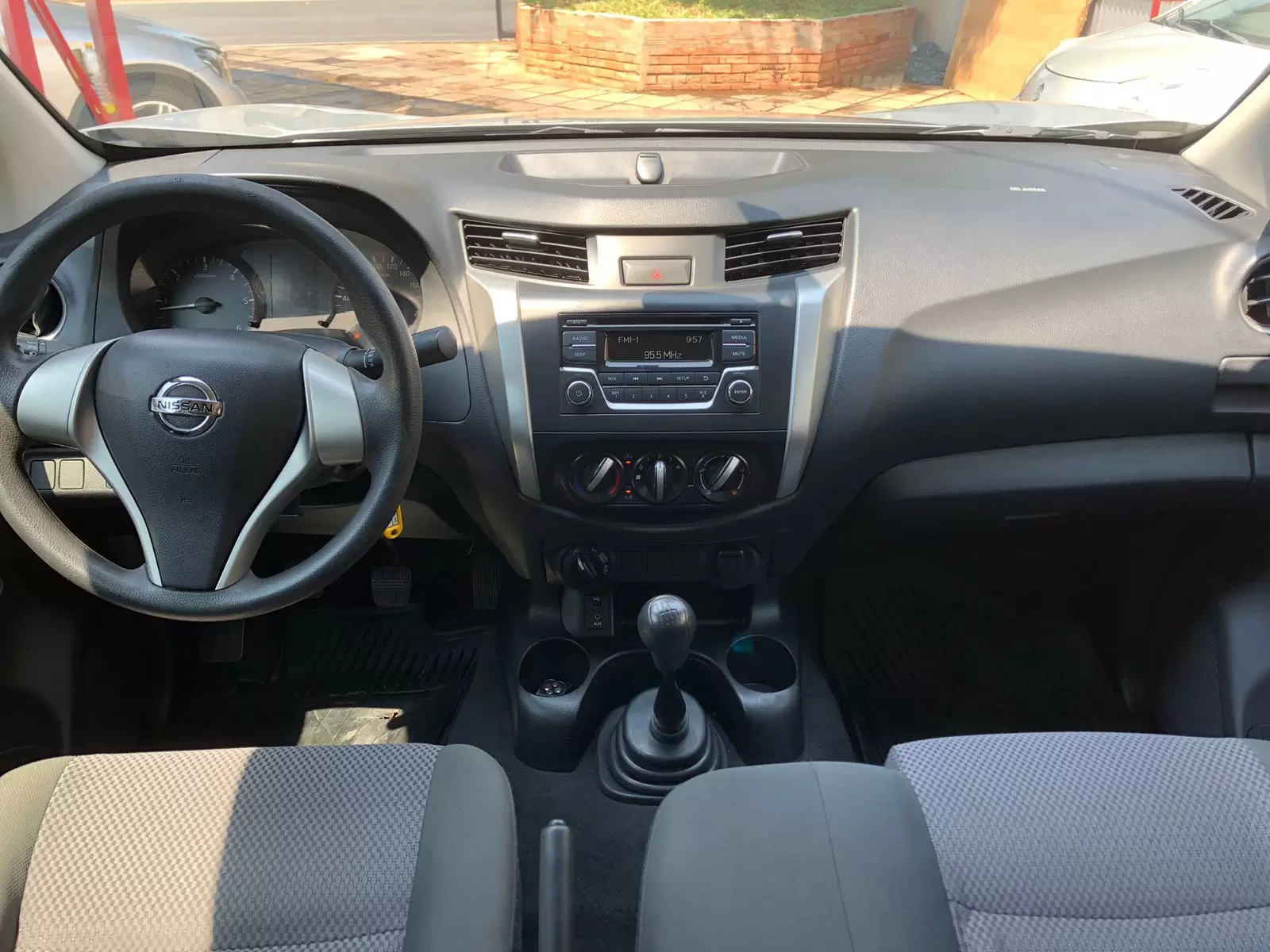 Nissan Frontier S NP300 4×4 2016 en Globalmotors, Asunción, Paraguay - Imagen 11