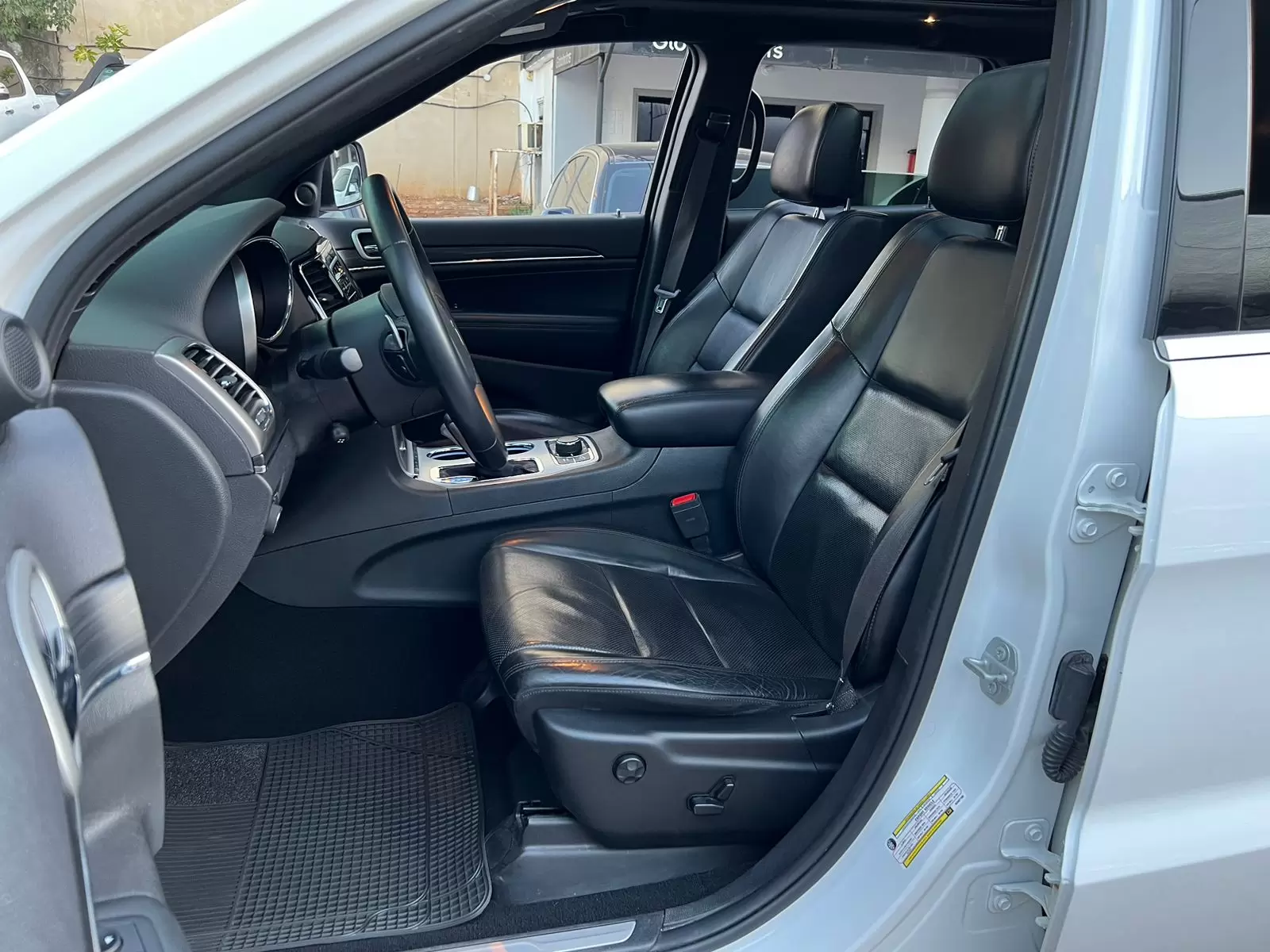 Jeep Grand Cherokee Limited 4×4 2019 en Globalmotors, Asunción. ¡Descúbrelo! - Imagen 9