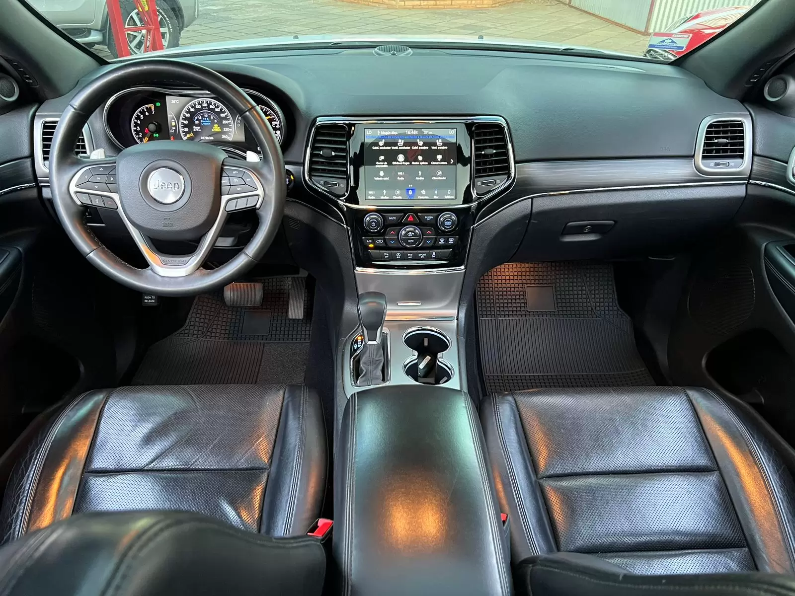 Jeep Grand Cherokee Limited 4×4 2019 en Globalmotors, Asunción. ¡Descúbrelo! - Imagen 11