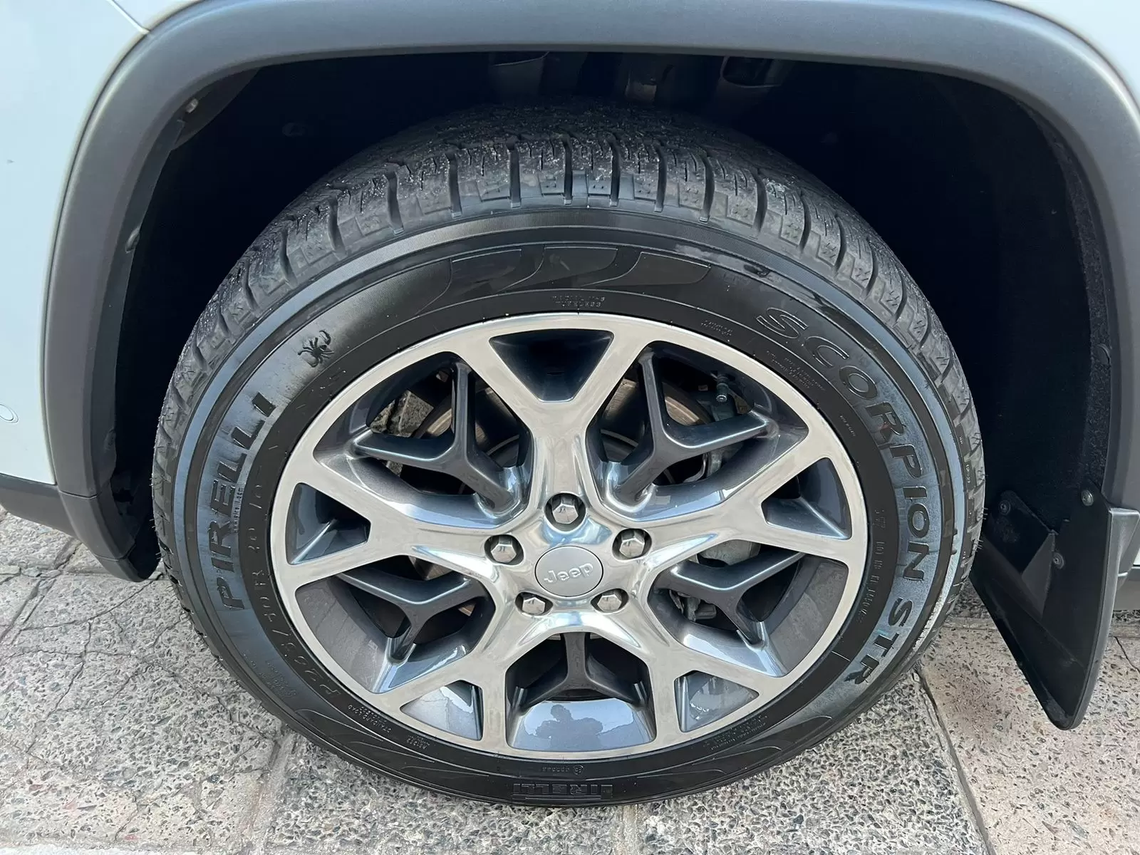 Jeep Grand Cherokee Limited 4×4 2019 en Globalmotors, Asunción. ¡Descúbrelo! - Imagen 17