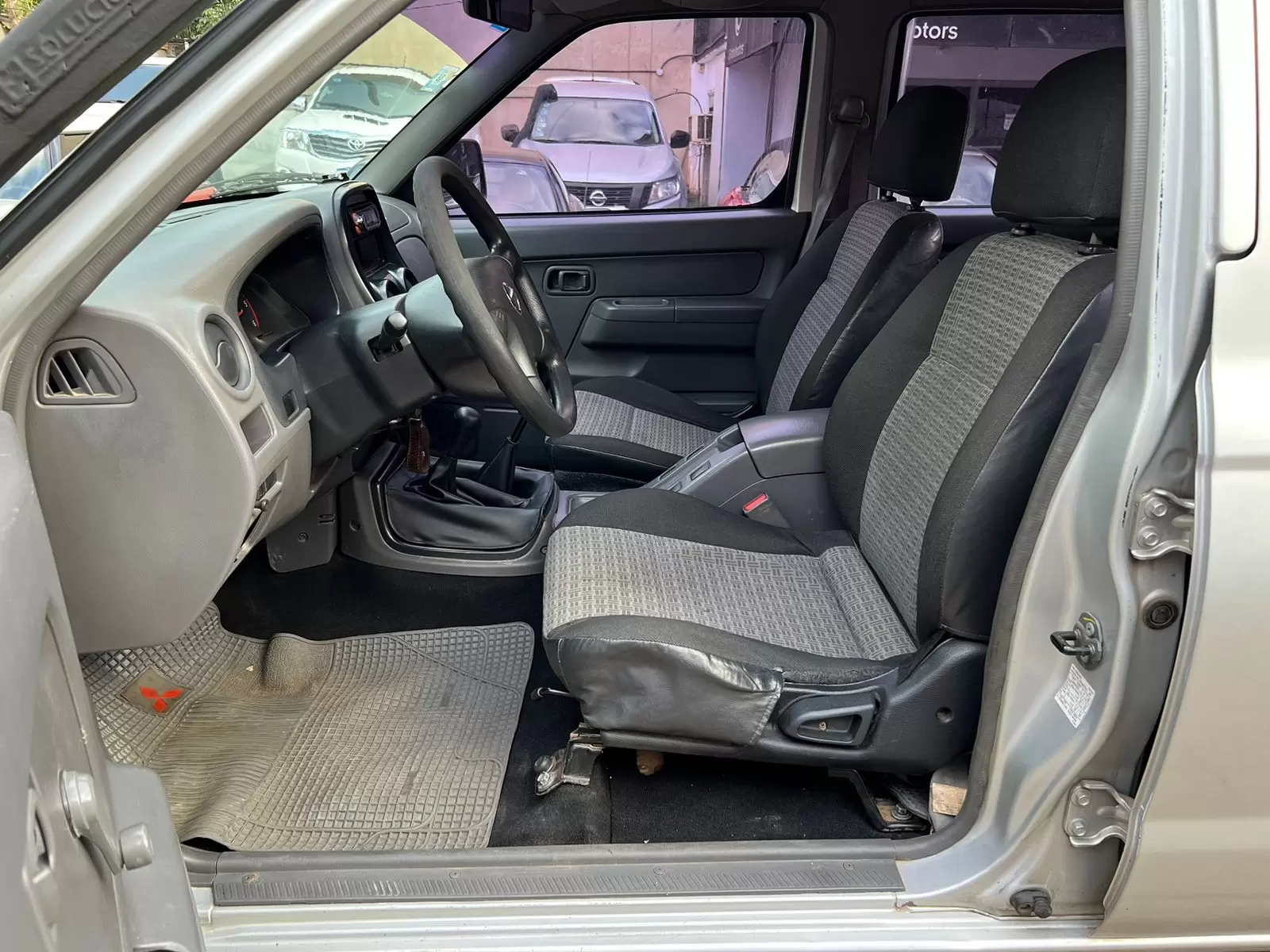 Nissan Frontier D/c 4×4 2015 en Globalmotors - Concesionario Autorizado - Imagen 9