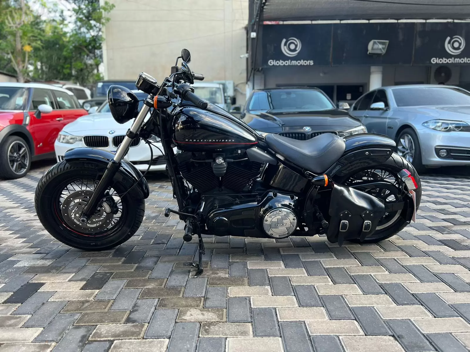 Harley Davidson Softail Blackline 2012 en Globalmotors, Asunción, Paraguay. - Imagen 4