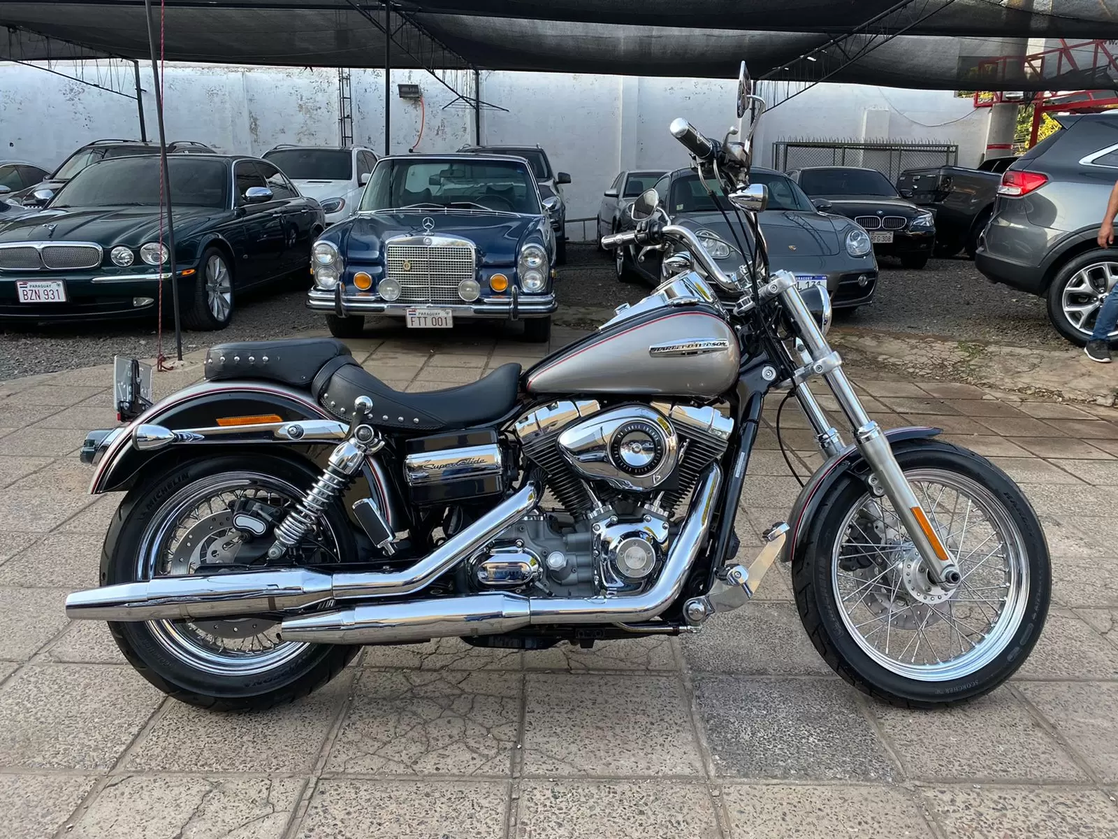 Harley Davidson Dyna Super Glide 2009 en Globalmotors, Asunción, Paraguay. - Imagen 4