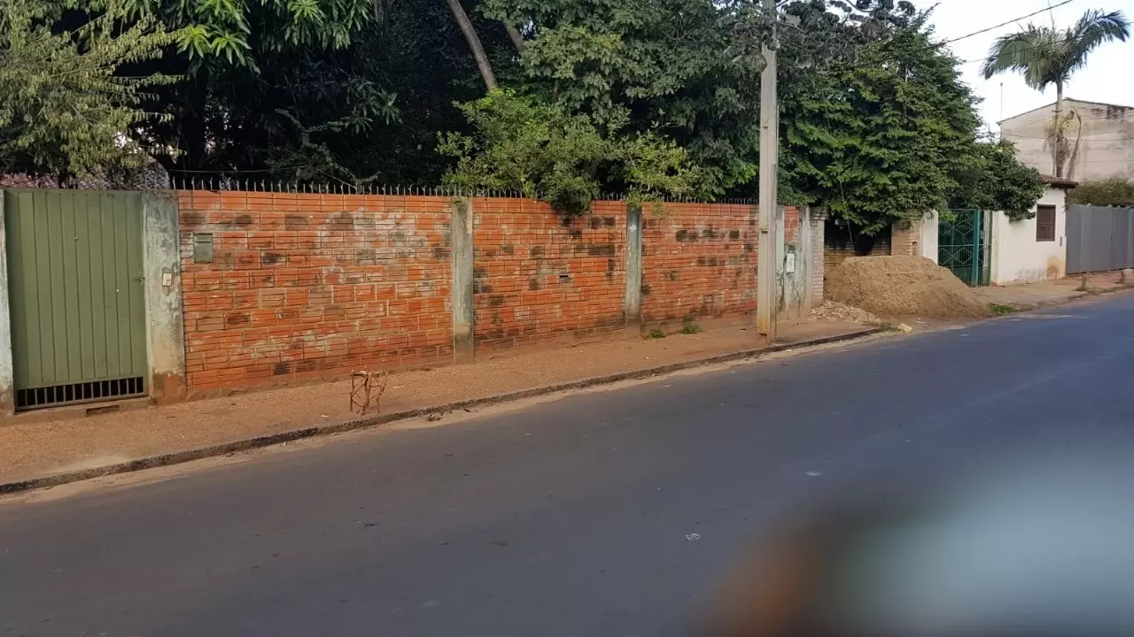 Propiedad en Luque 2.519 m² en excelente ubicación céntrica. - Imagen 2