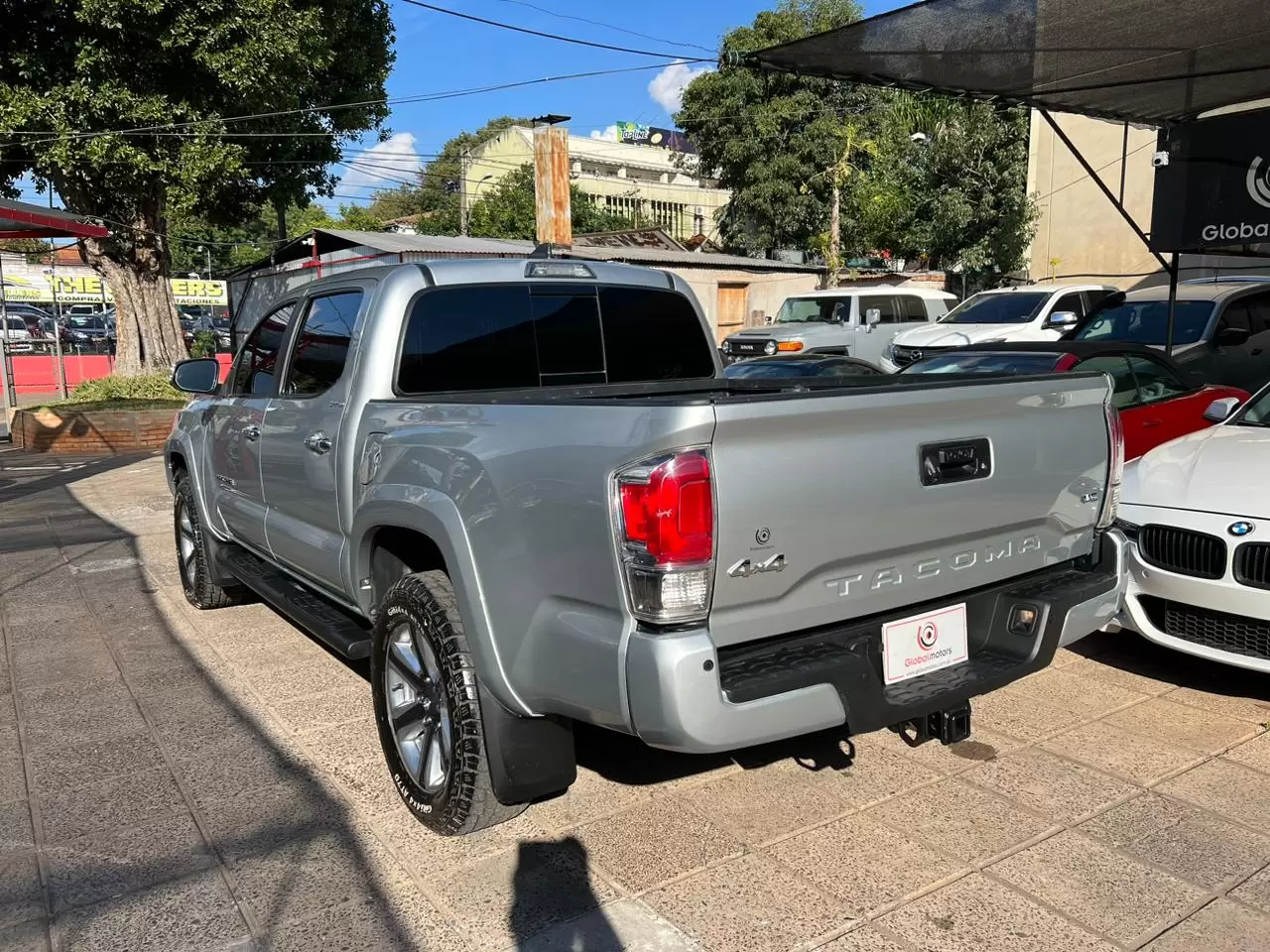 Toyota Tacoma Limited 4×4 2018 en Globalmotors: Resistente, versátil y lujosa.