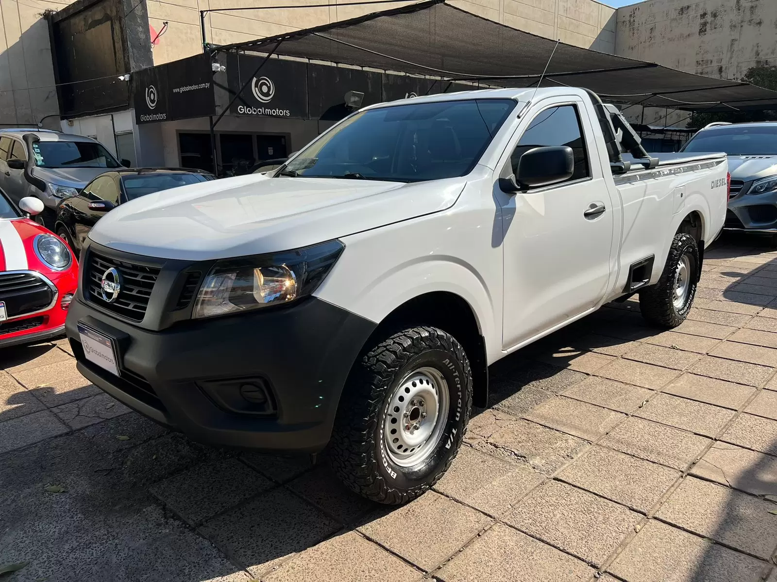Nissan NP300 Cabina Simple 4x2 2018 en Globalmotors, Asunción.