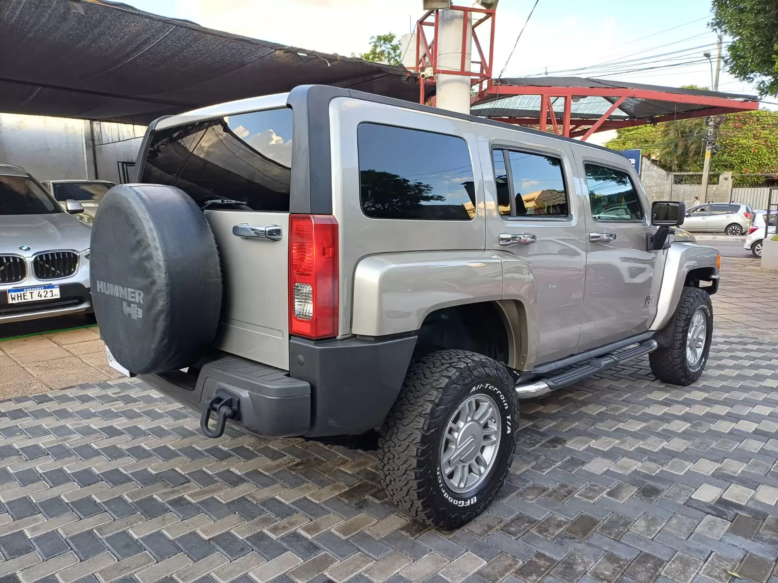 Hummer H3 4×4 2007 en Globalmotors: Potente todoterreno compacto y resistente.
