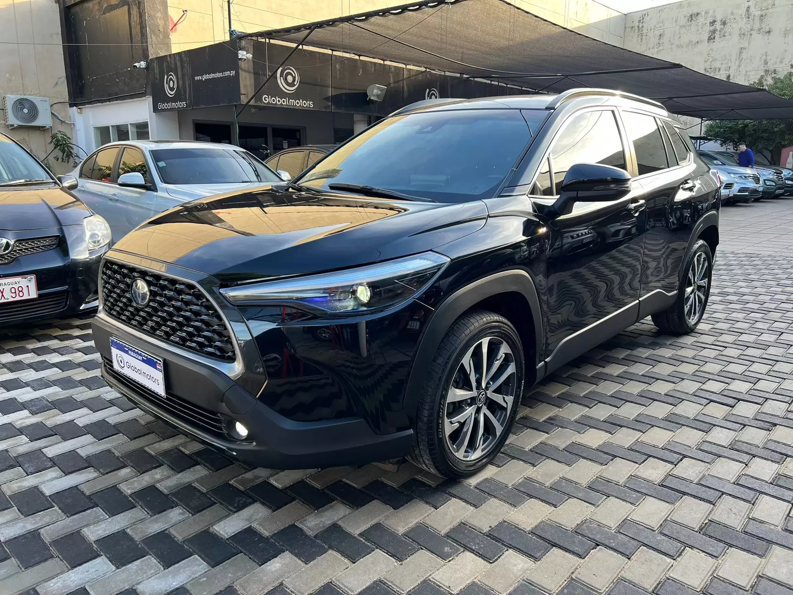 Toyota Corolla Cross Híbrida 2023 en Globalmotors: ¡Descubre la eficiencia!