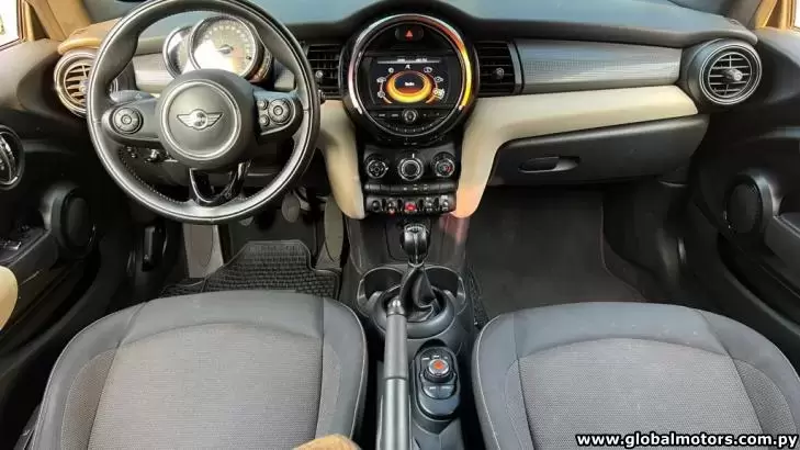 Mini Cooper 2018 en Globalmotors: Estilo, rendimiento y diversión en uno.