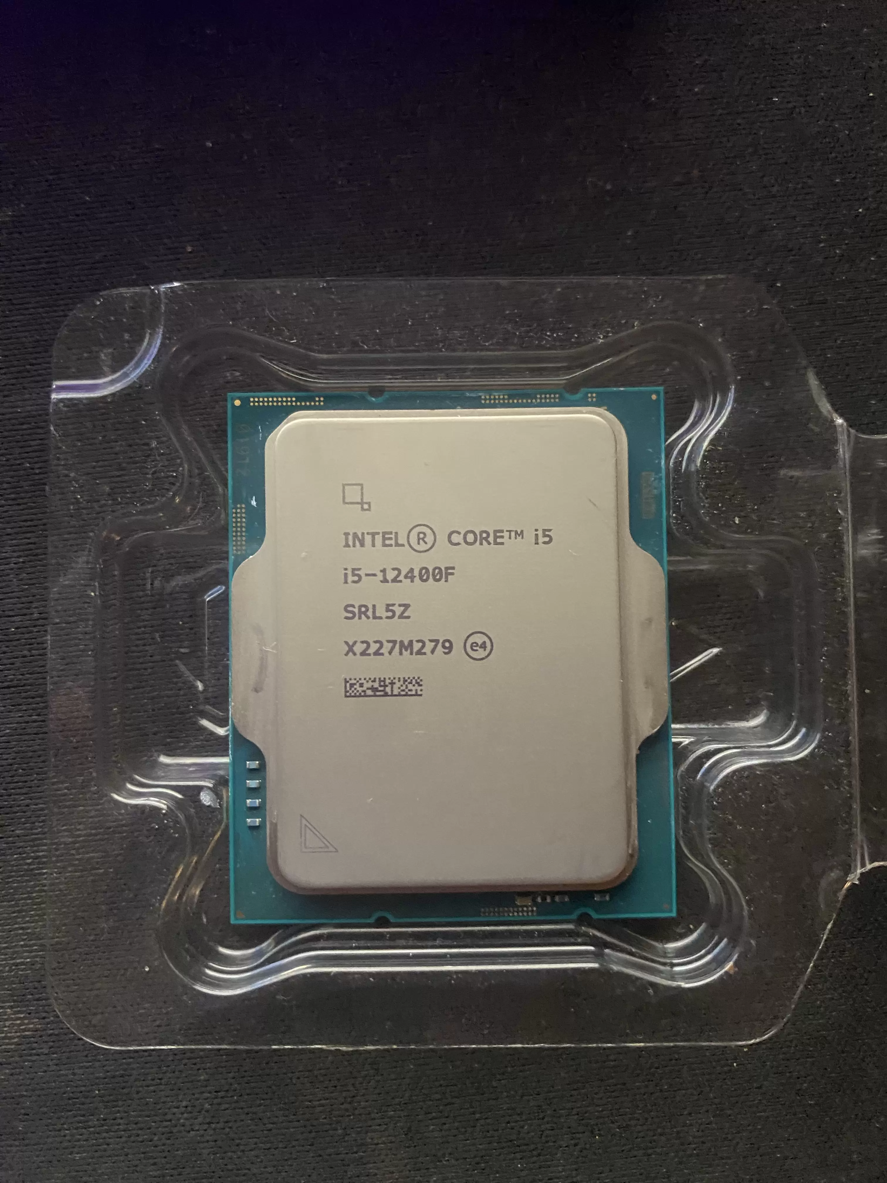 Procesador Intel i5-12400F con cooler incluido en Asunción
