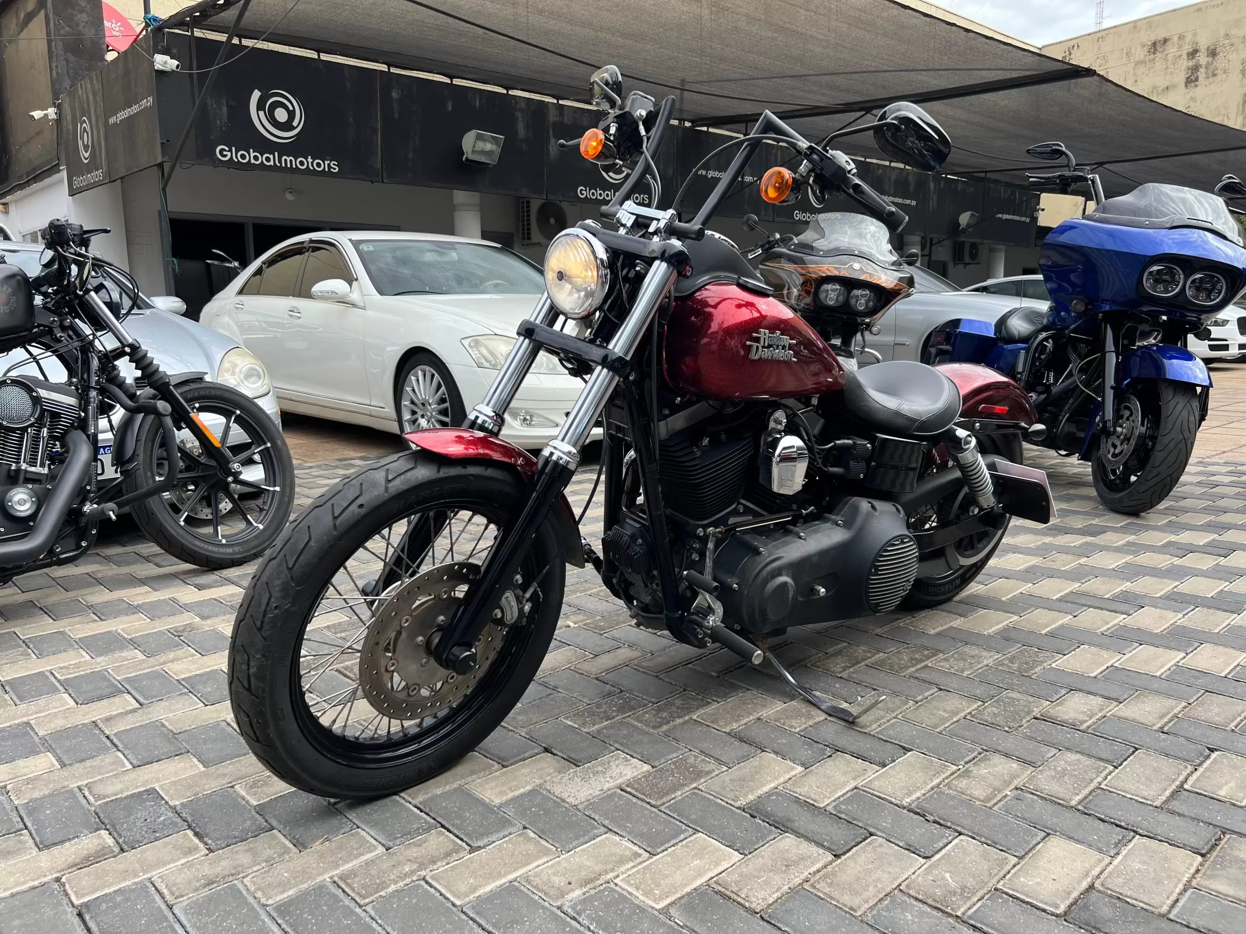 Harley Davidson Dyna Street Bob 2013 en Globalmotors: ¡Potencia y elegancia!