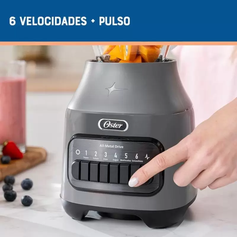 Licuadora Oster® 1.5L, 6 velocidades y vaso de vidrio