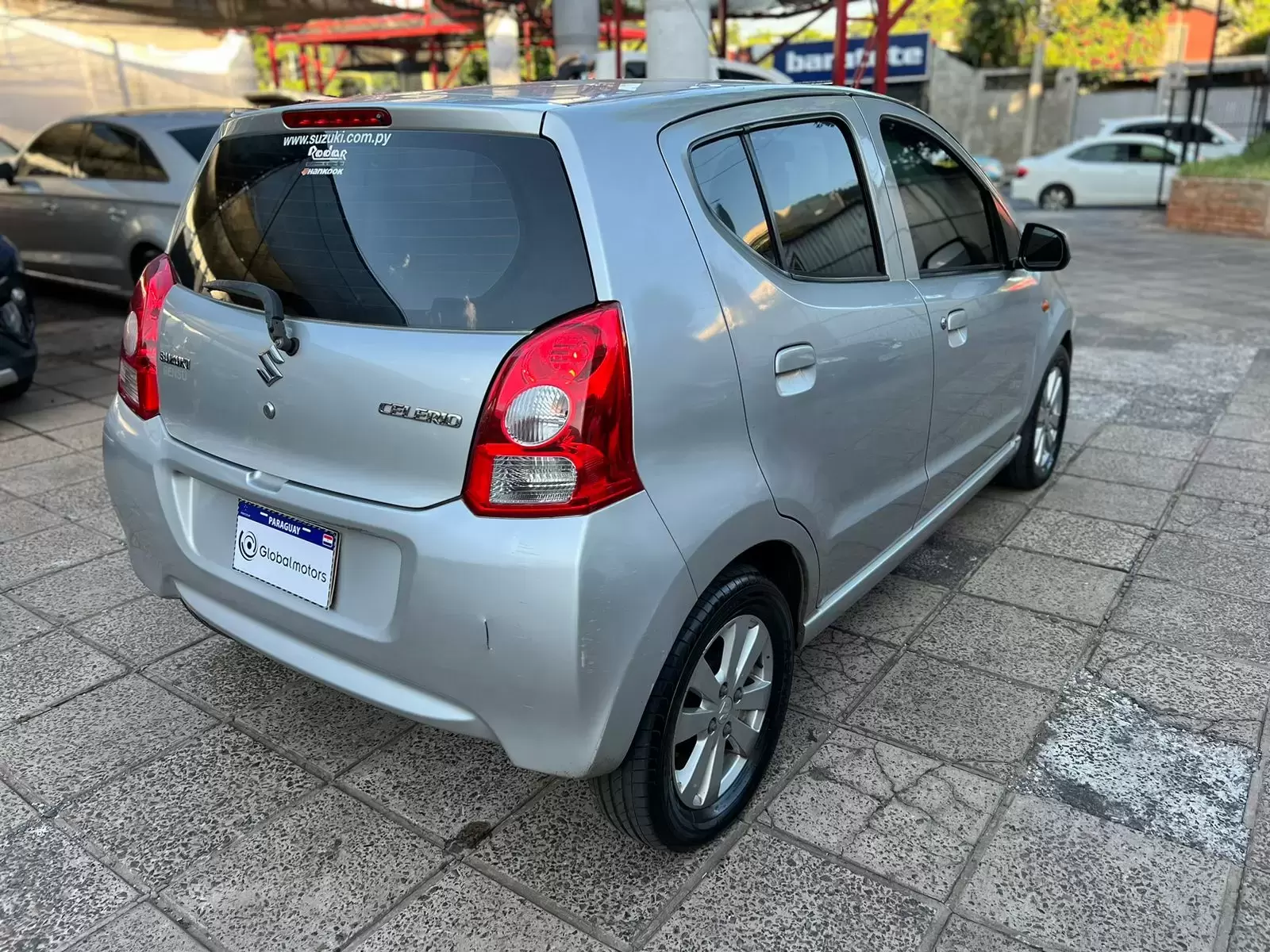 Suzuki Celerio 2015 en Globalmotors: Compacto, económico y eficiente.