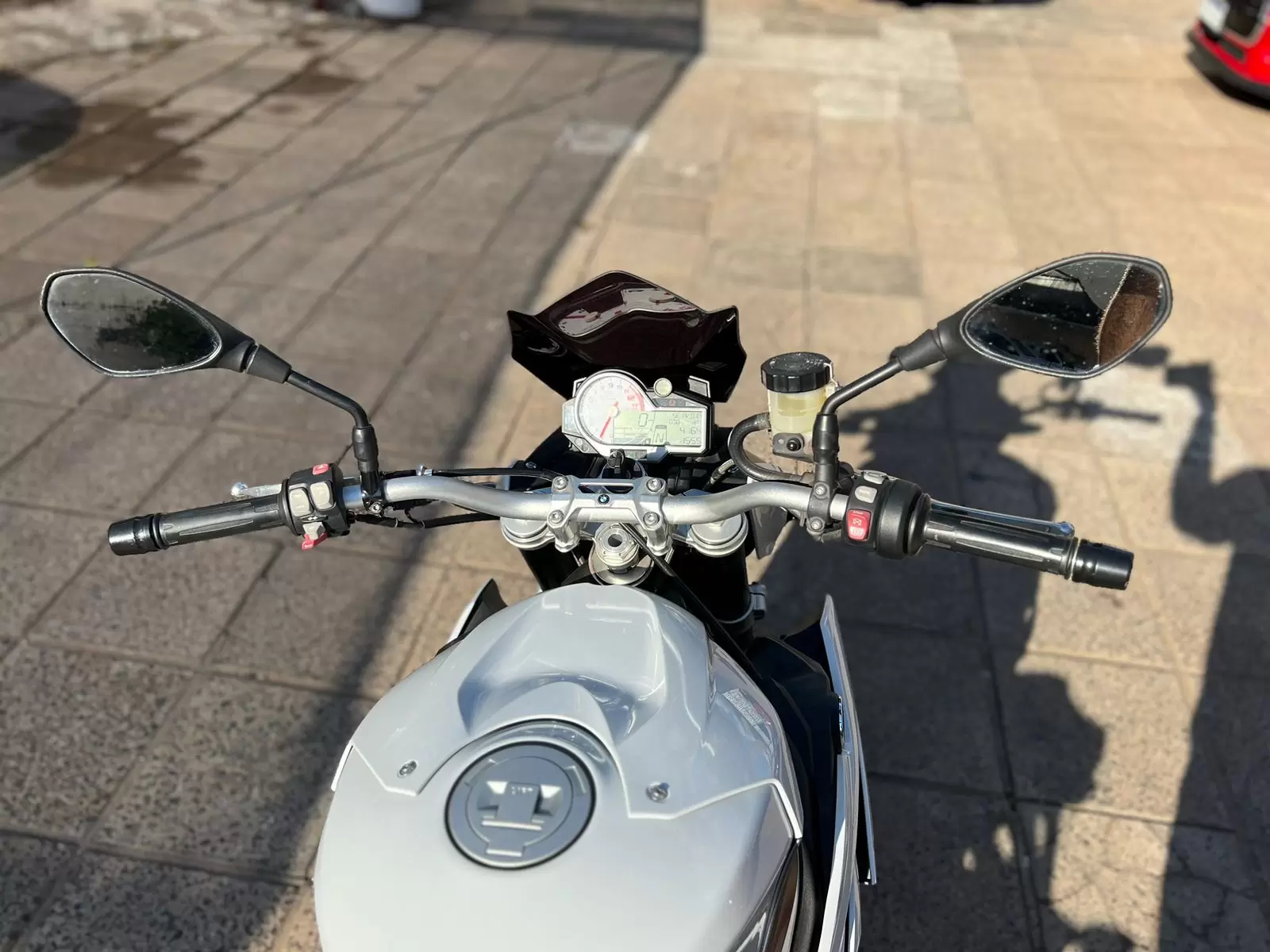 Bmw S1000r Naked 2015 en Globalmotors: Potencia y elegancia combinadas