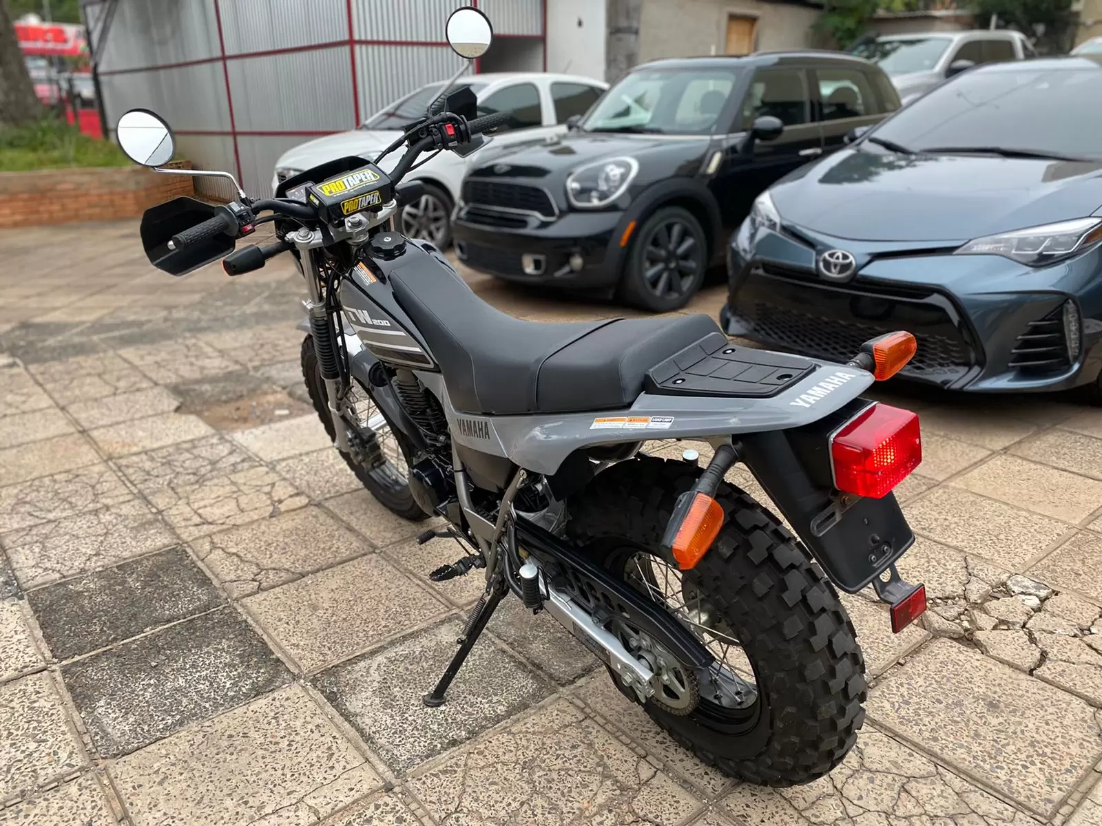 Yamaha TW 200 Dual Sport 2021 en Globalmotors: ¡Conquista cualquier camino!