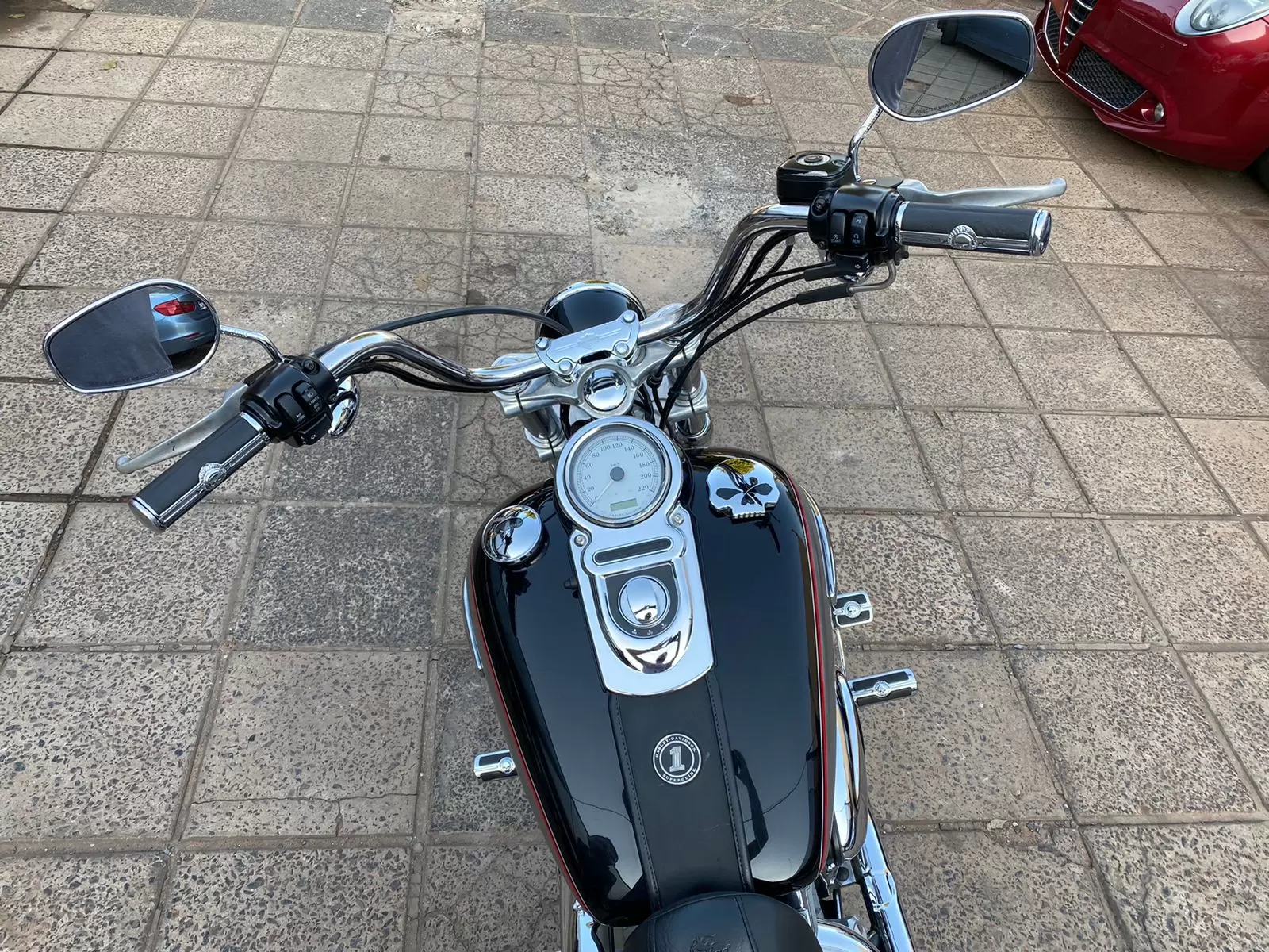 Harley Davidson Dyna Super Glide 2009 en Globalmotors, Asunción, Paraguay.