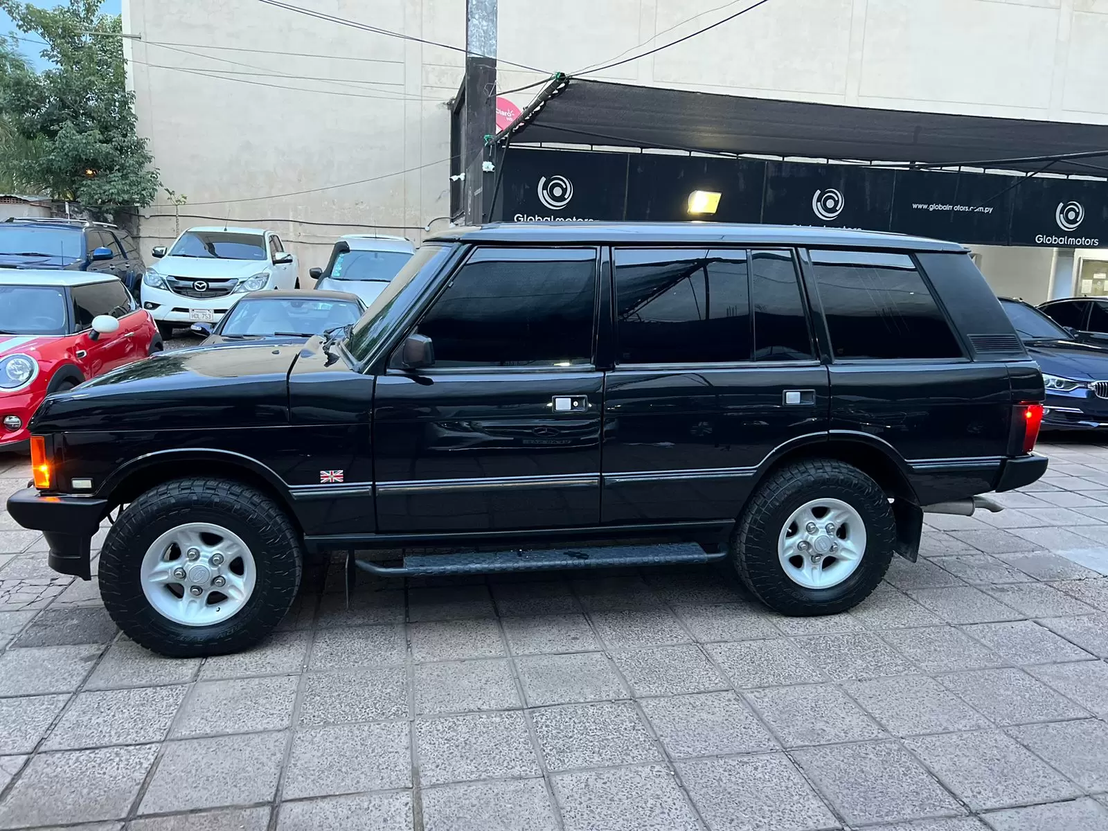Range Rover County LWB 4×4 1995 en Globalmotors: lujo y potencia.