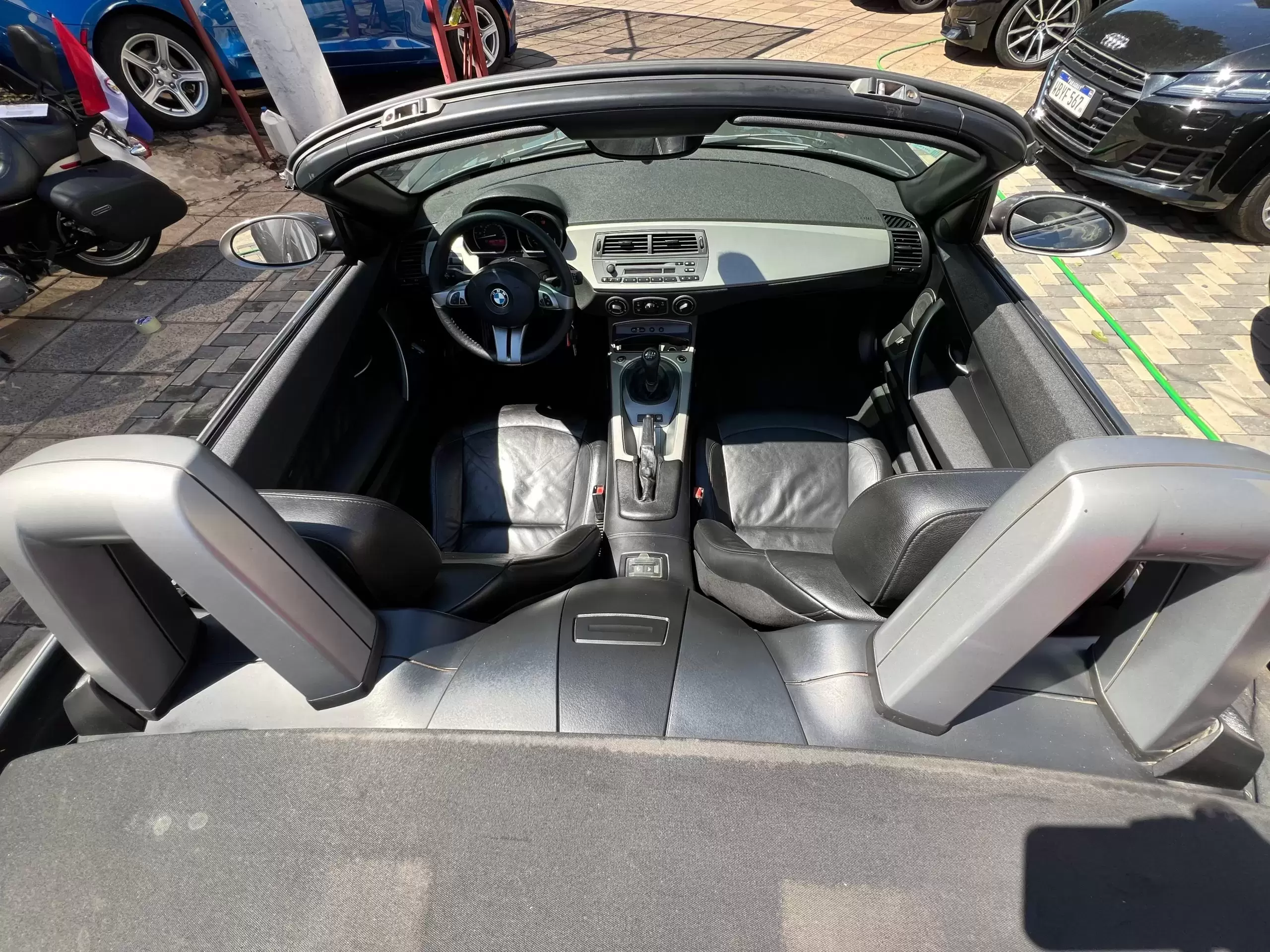 : BMW Z4 Roadster 25i 2004 en Globalmotors, Asunción, Paraguay.