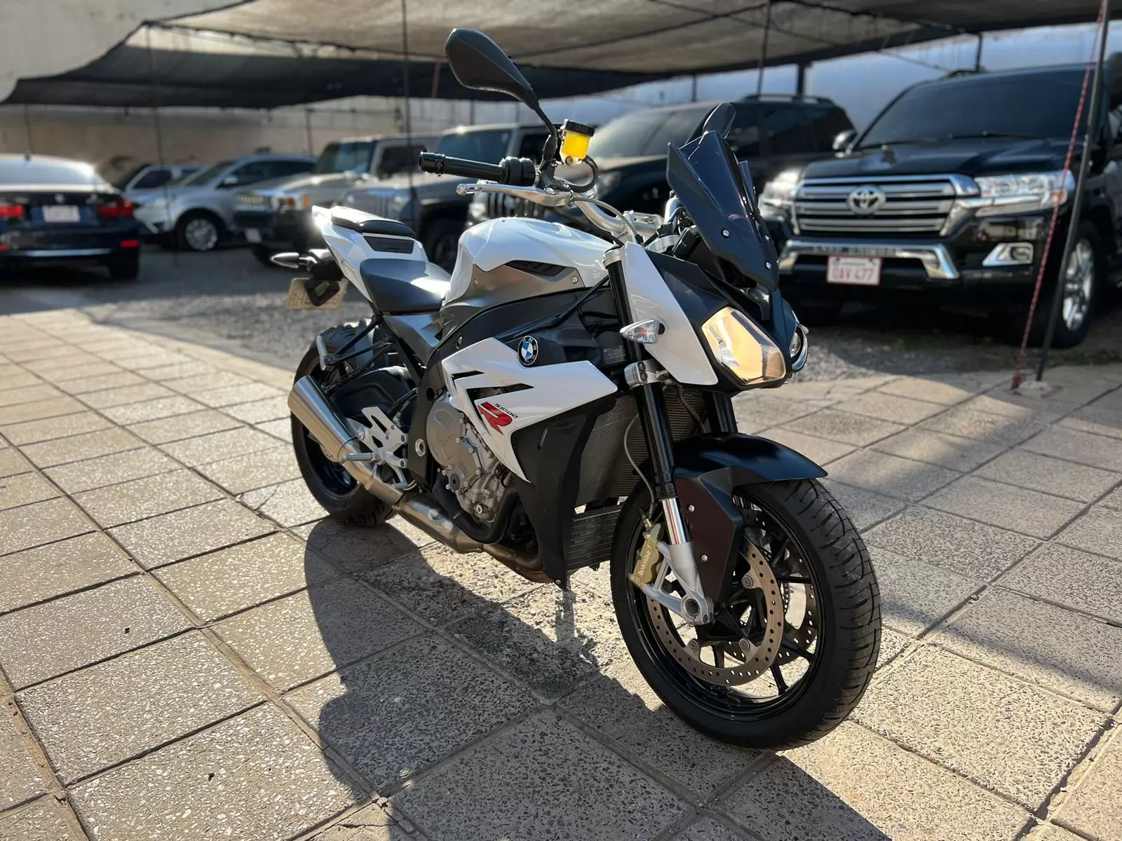 Bmw S1000r Naked 2015 en Globalmotors: Potencia y elegancia combinadas