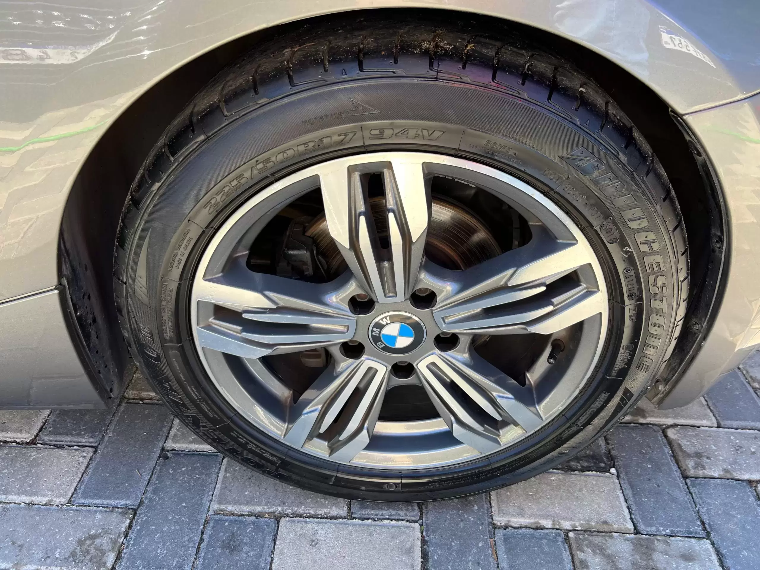 : BMW Z4 Roadster 25i 2004 en Globalmotors, Asunción, Paraguay.