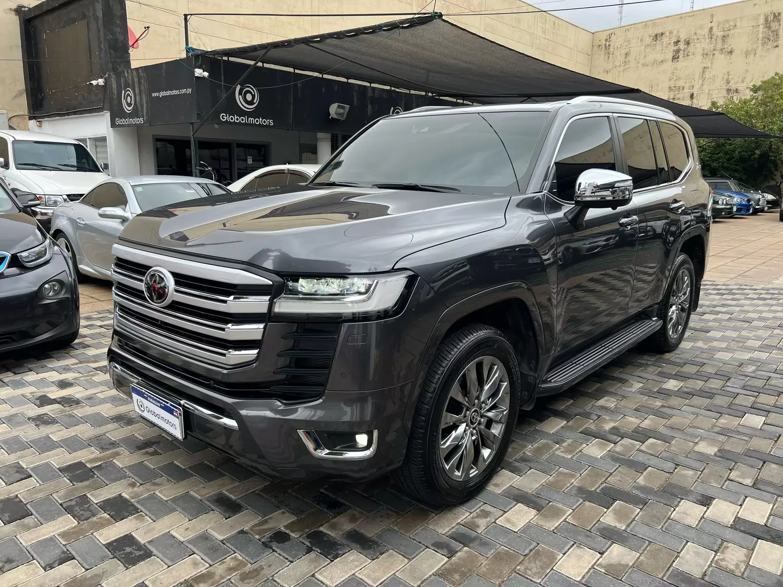 Toyota Land Cruiser VX 2022 - SUV de lujo y rendimiento excepcional