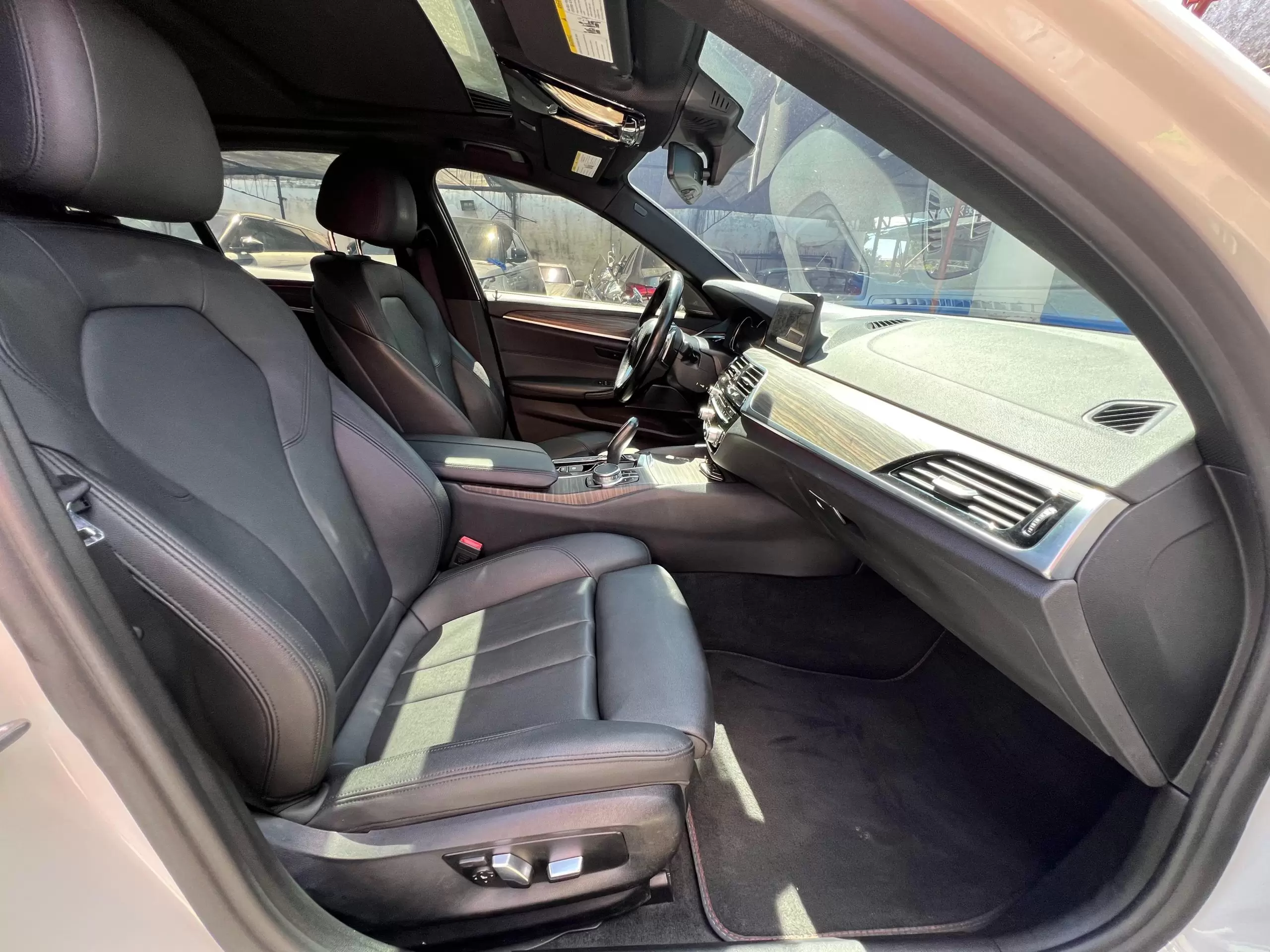 BMW 530i Sport Line Package 2018 en Globalmotors: Lujo y potencia.