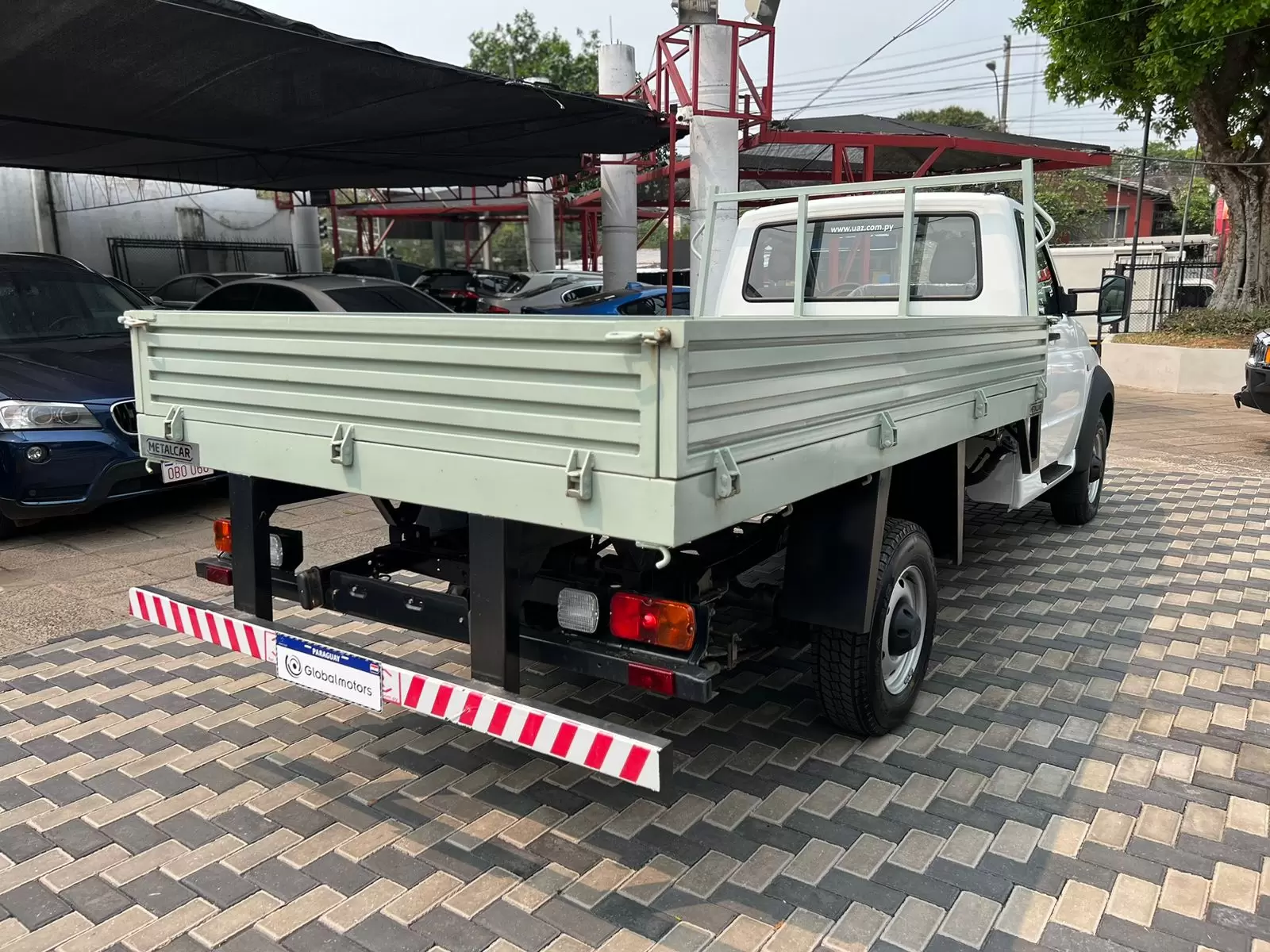 UAZ Profi Camioncito 2021 en Globalmotors: Robusto y versátil.
