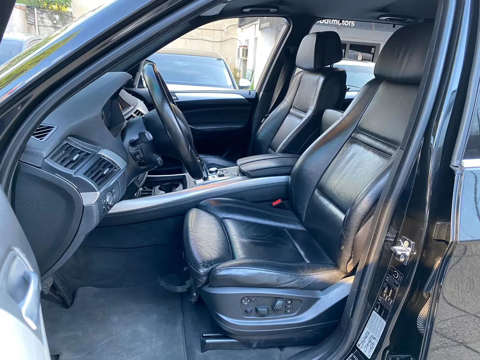 BMW X5 Look M 2009 en Globalmotors: lujo, potencia y elegancia.