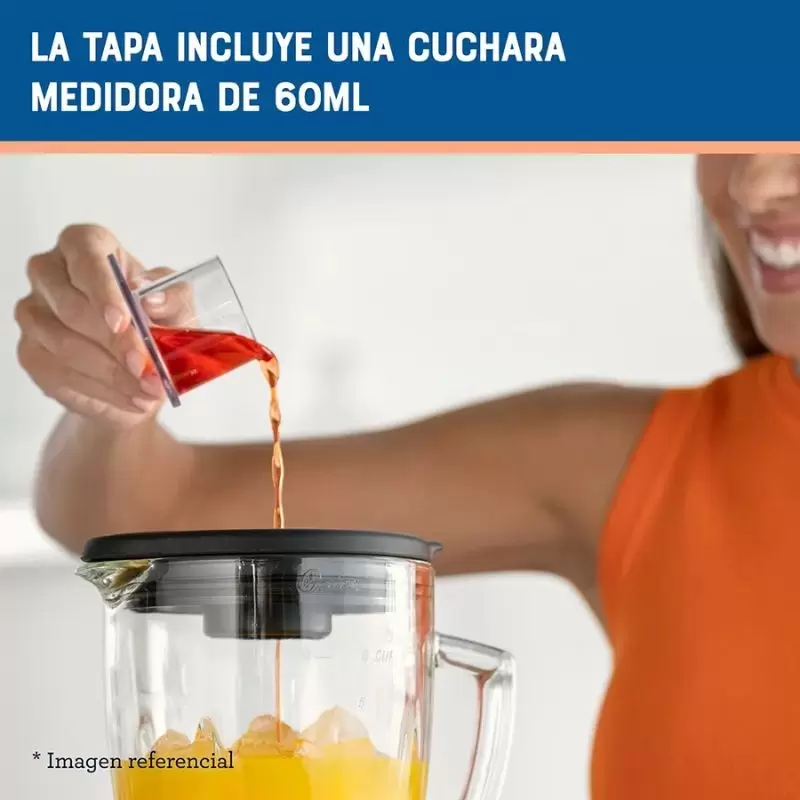 Licuadora Oster® 1.5L, 6 velocidades y vaso de vidrio