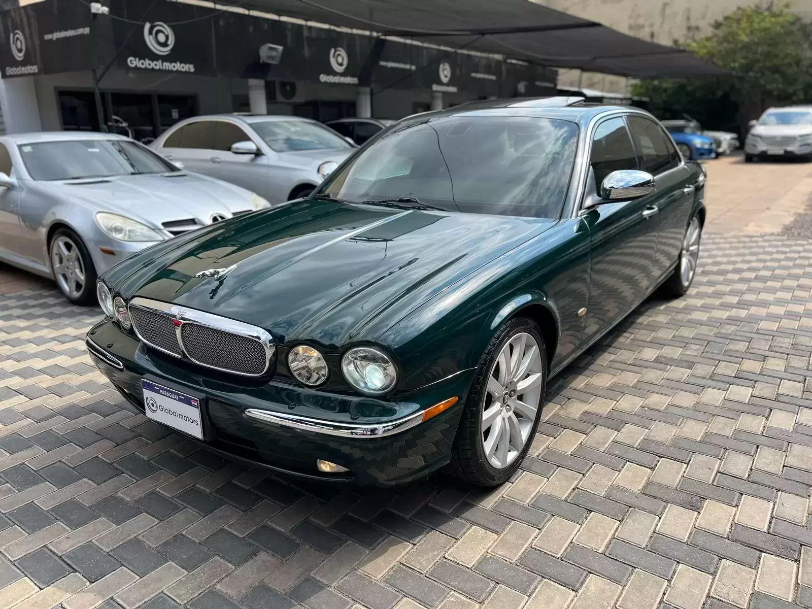 Jaguar XJ8 Full Americano 2007 en Globalmotors: Lujo y potencia.