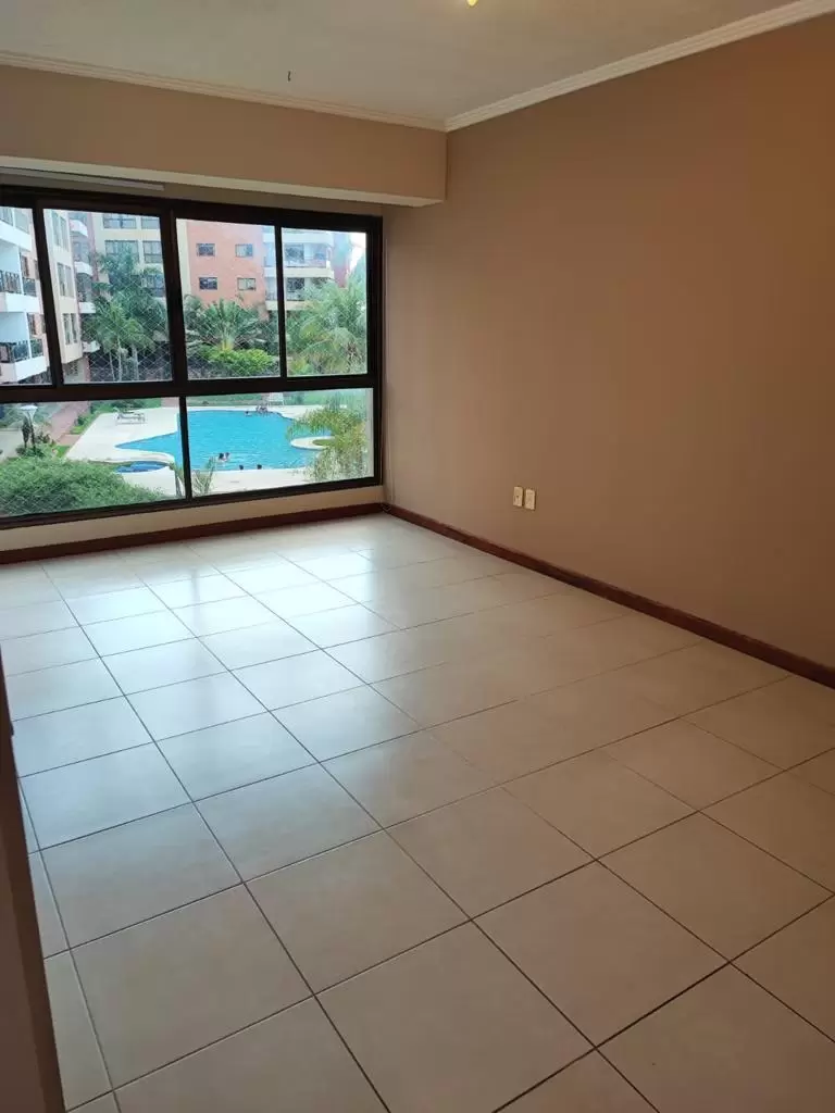 Departamento en Parque Venezuela, 201 m², 3 dormitorios, amenities.