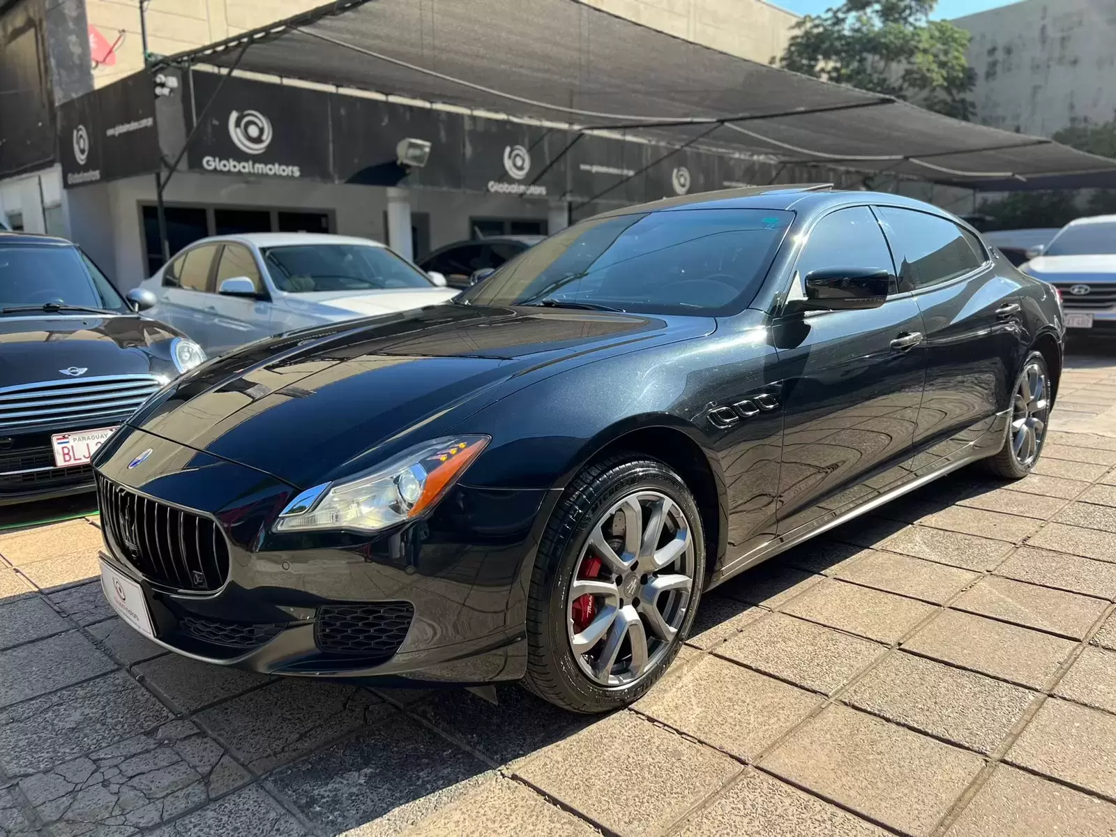 Maserati Quattroporte GTS 2014: Lujo, potencia y sofisticación en un sedán.