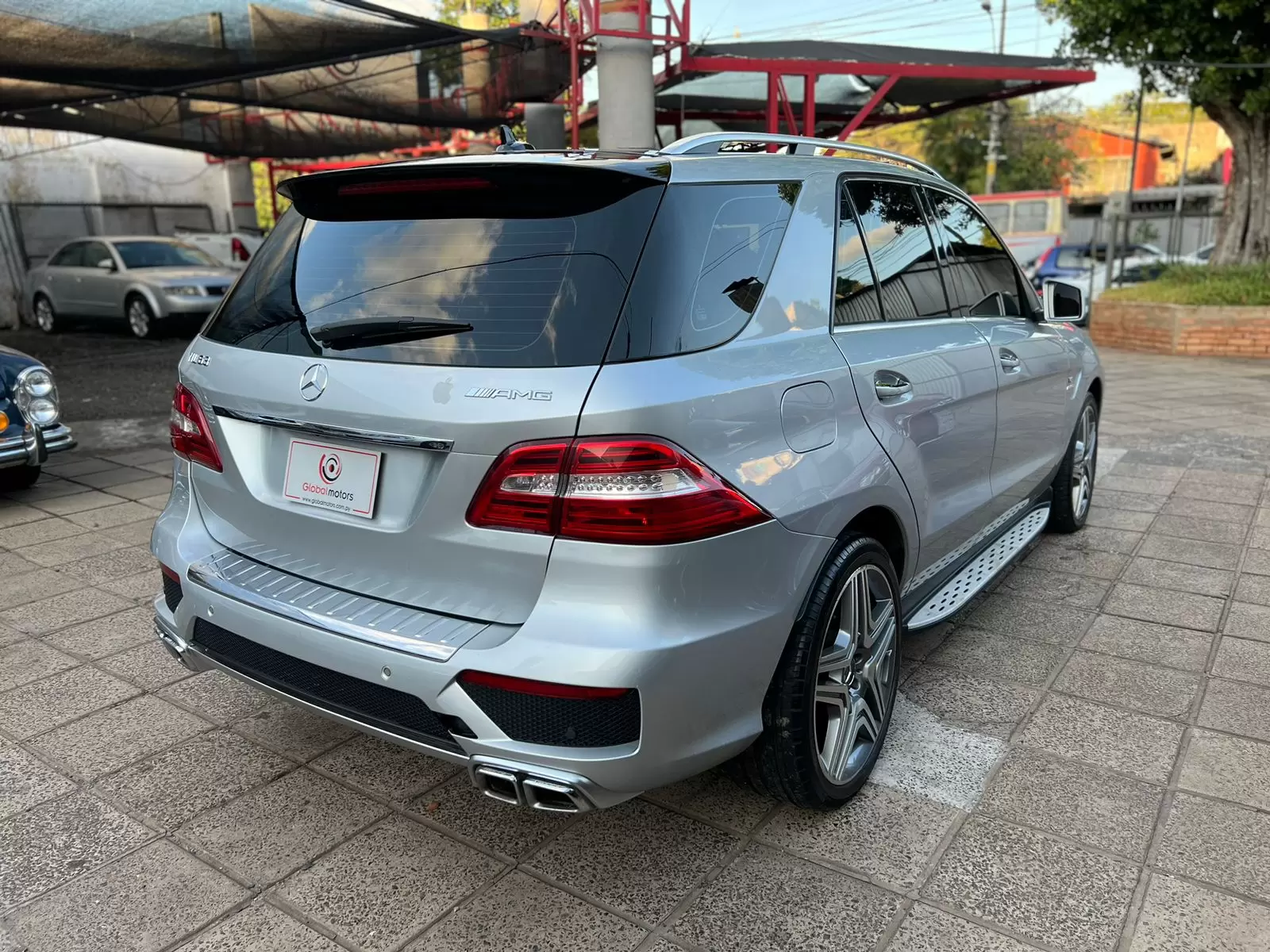 Mercedes Benz ML 63 AMG 2013 en Globalmotors: Lujo y potencia.