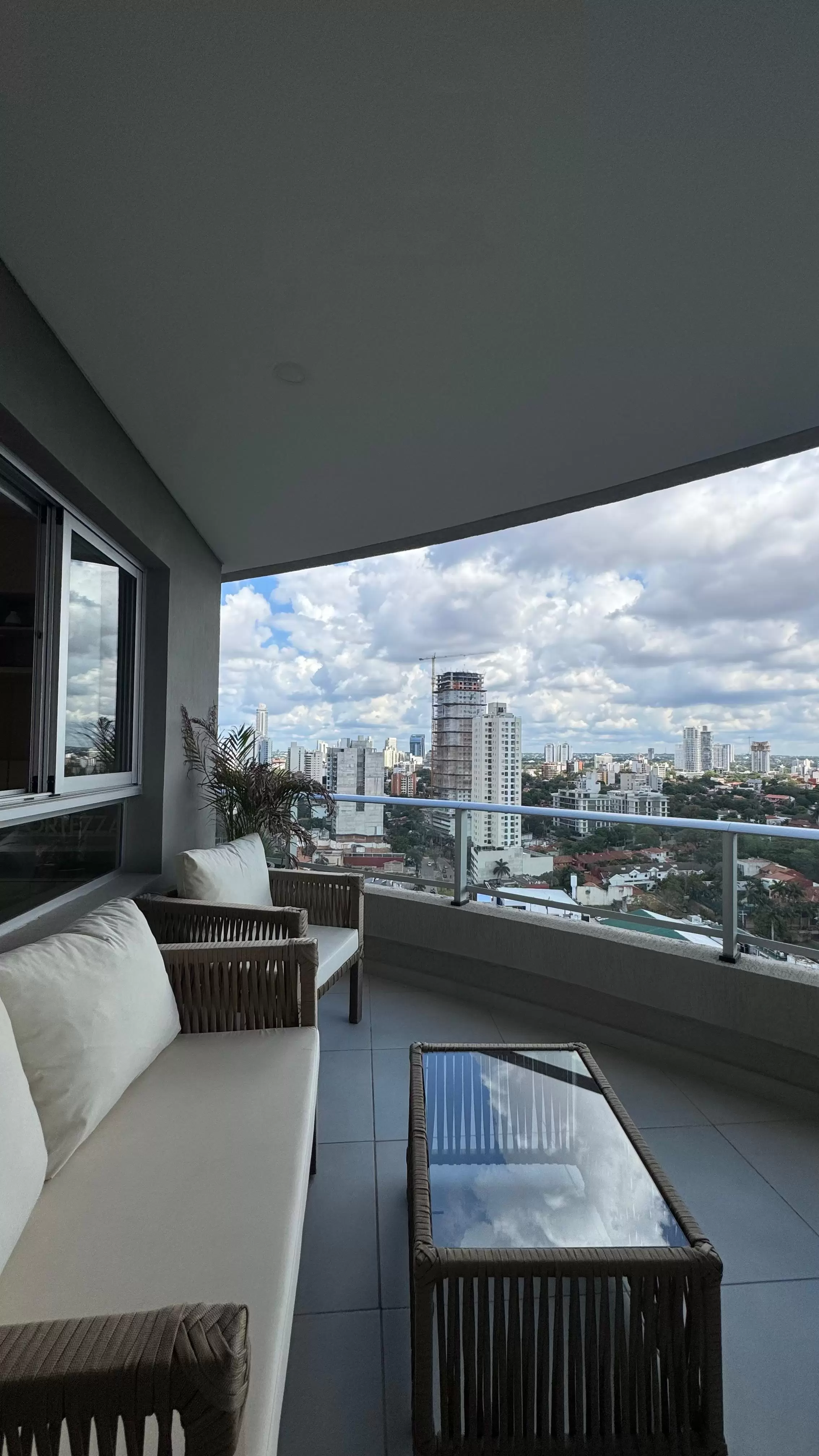 Departamento a estrenar en Fortaleza Molas López, 2 dormitorios, amenities.