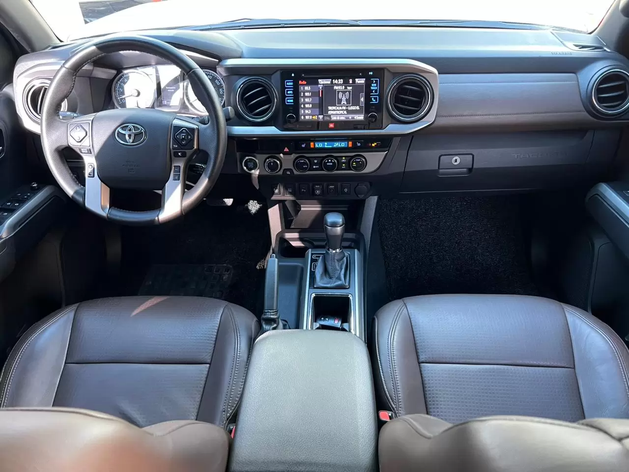 Toyota Tacoma Limited 4×4 2018 en Globalmotors: Resistente, versátil y lujosa.