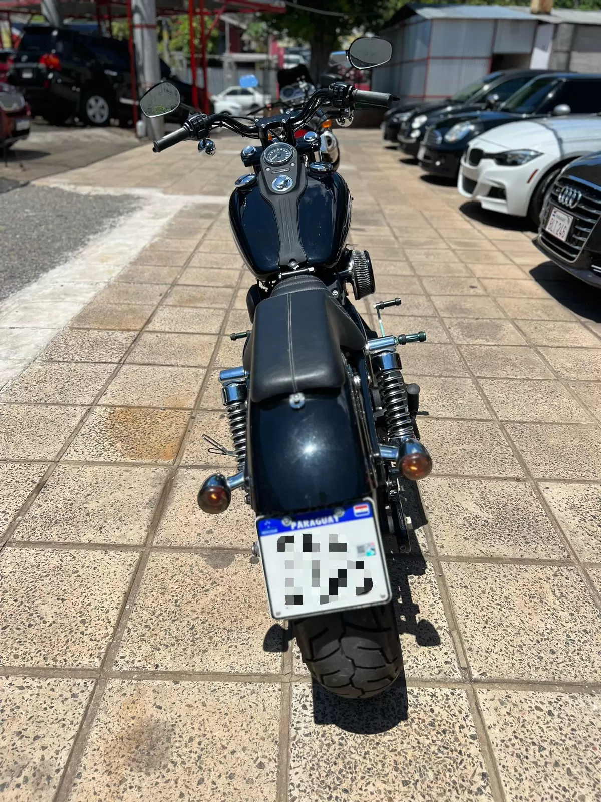 Harley Davidson Dyna Street Bob 2015 en Globalmotors: Potencia y estilo.