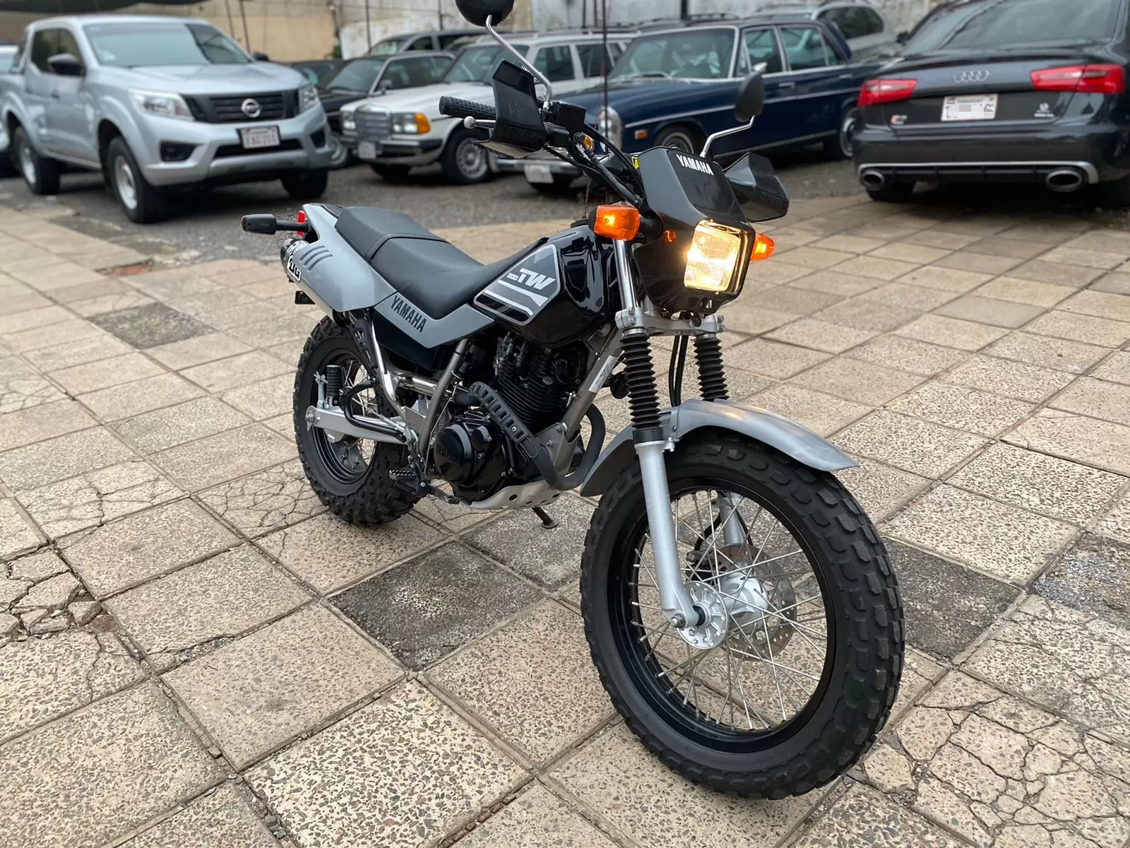 Yamaha TW 200 Dual Sport 2021 en Globalmotors: ¡Conquista cualquier camino!