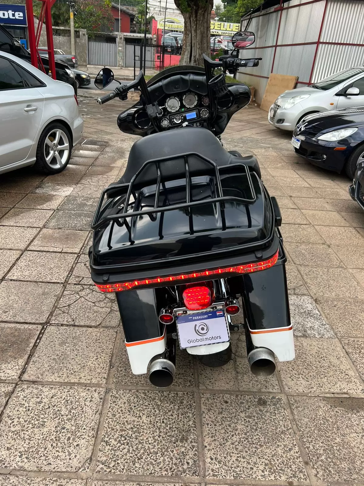 Harley Davidson Ultra 2008 en Globalmotors: Potencia y estilo icónico.