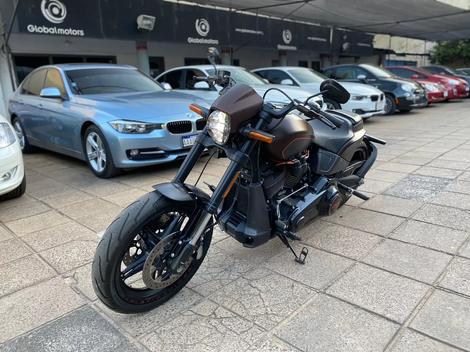 Harley Davidson Softail FXDR 2019 en Globalmotors: Potencia y elegancia.