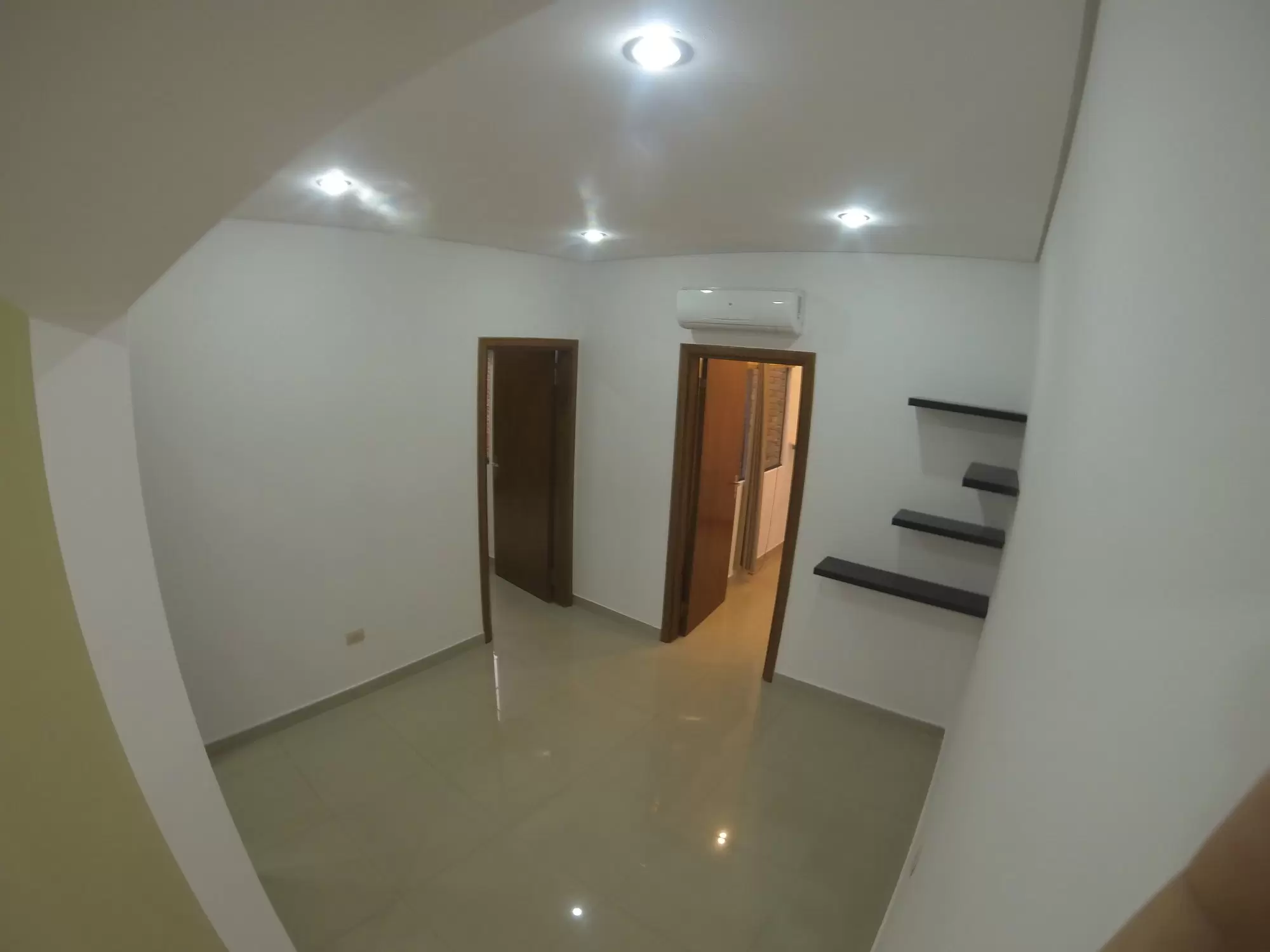 Departamento Moderno 83m2, 2 Parkings, Zona Primer Presidente, Alquiler